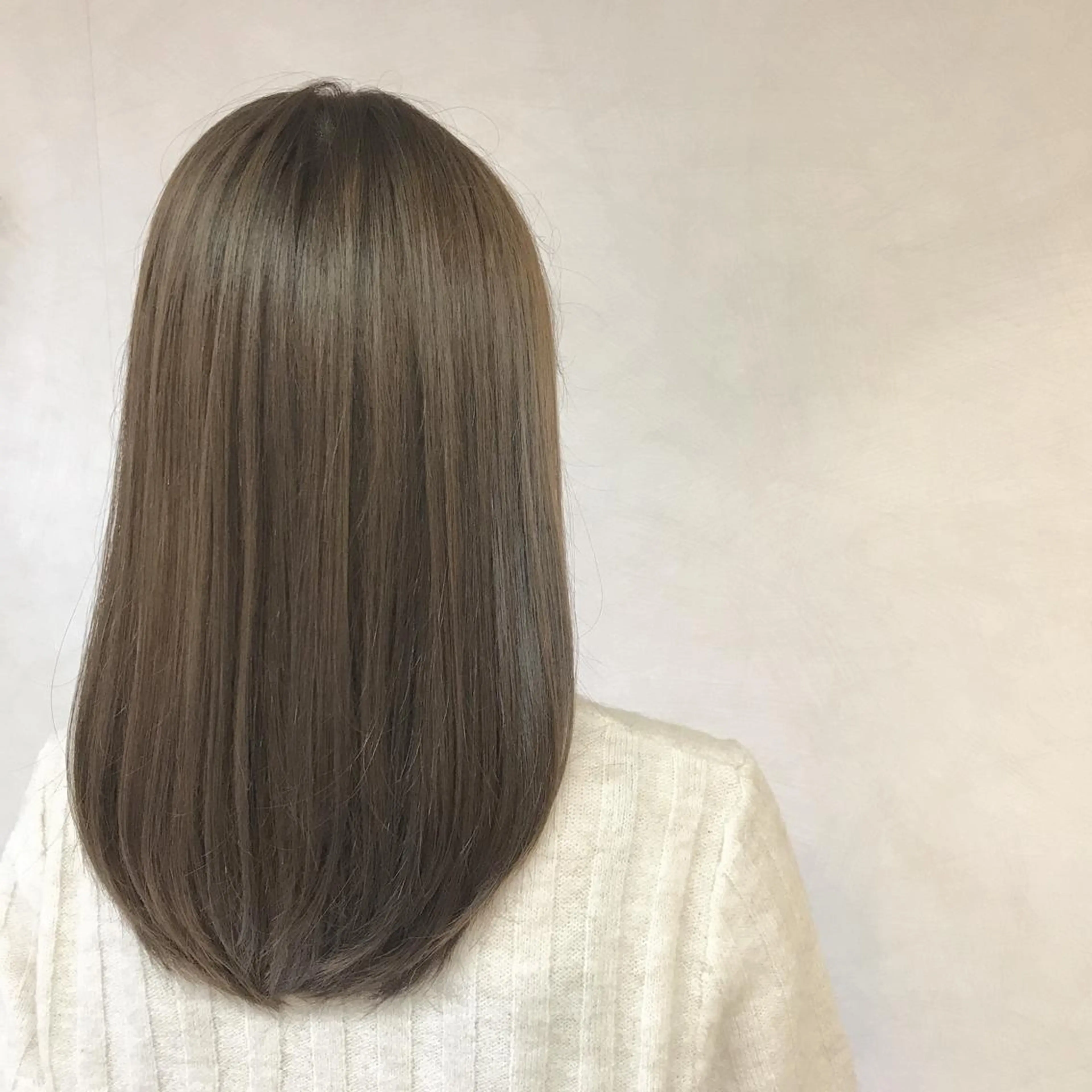 🌀湿気に負けない✨クセ毛伸ばし&艶髪へ✨《 縮毛矯正➕カット➕ケアtr 》の写真