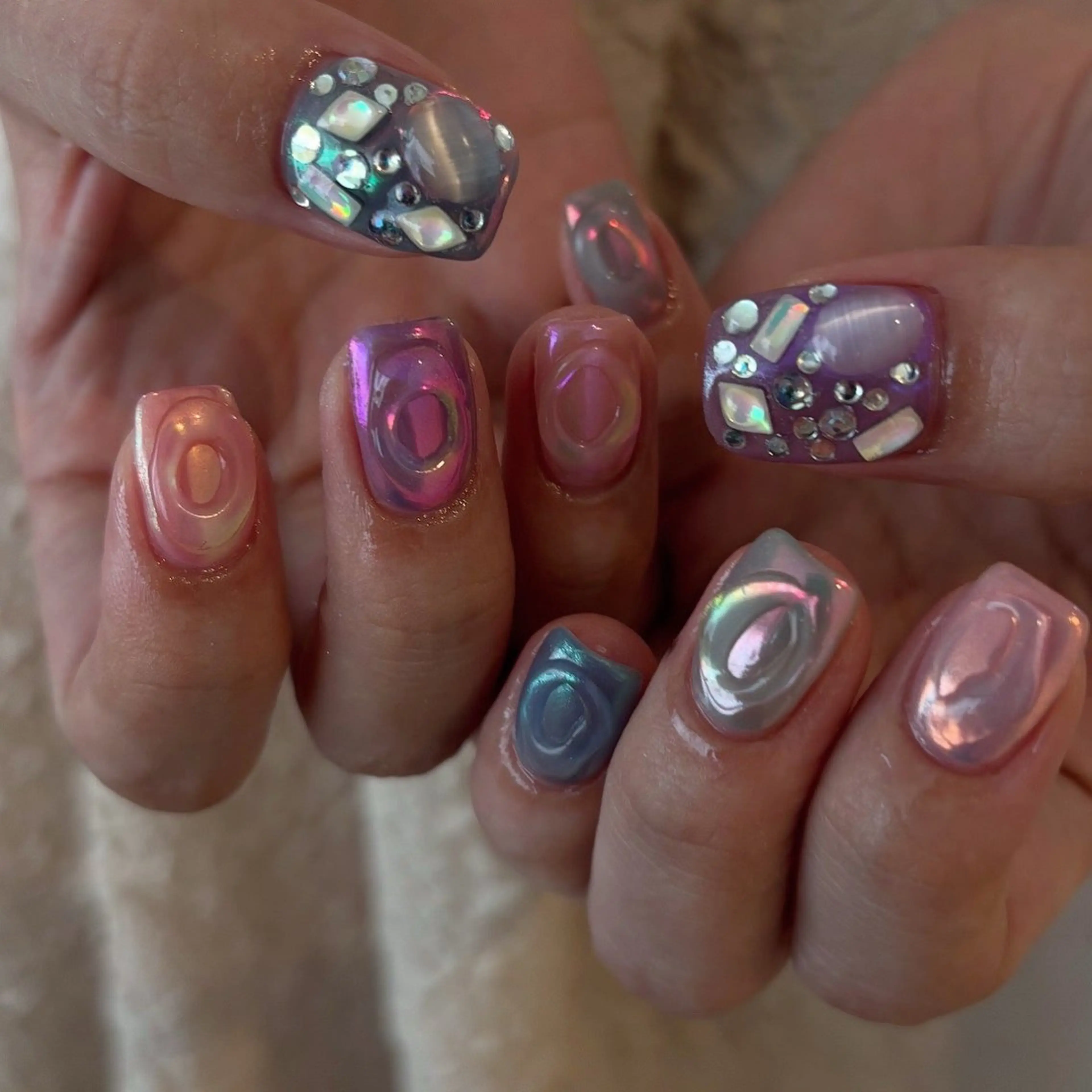 ネイル オーロラネイル ぷっくりネイル ハンドネイル 個性派ニュアンス ネイル Nao.のネイルデザイン