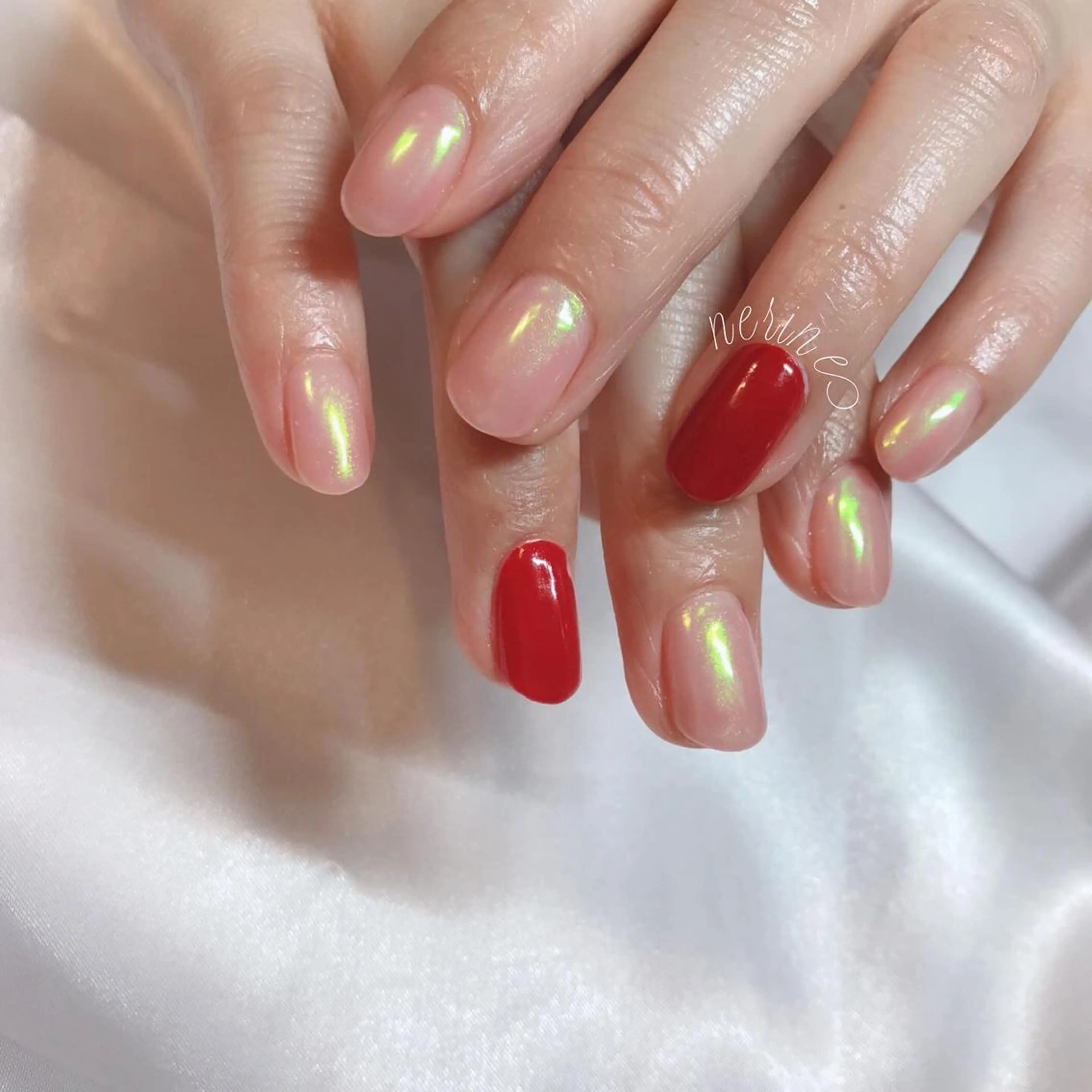ネイル オーロラネイル ハンドネイル NAILST Naomiのネイルデザイン