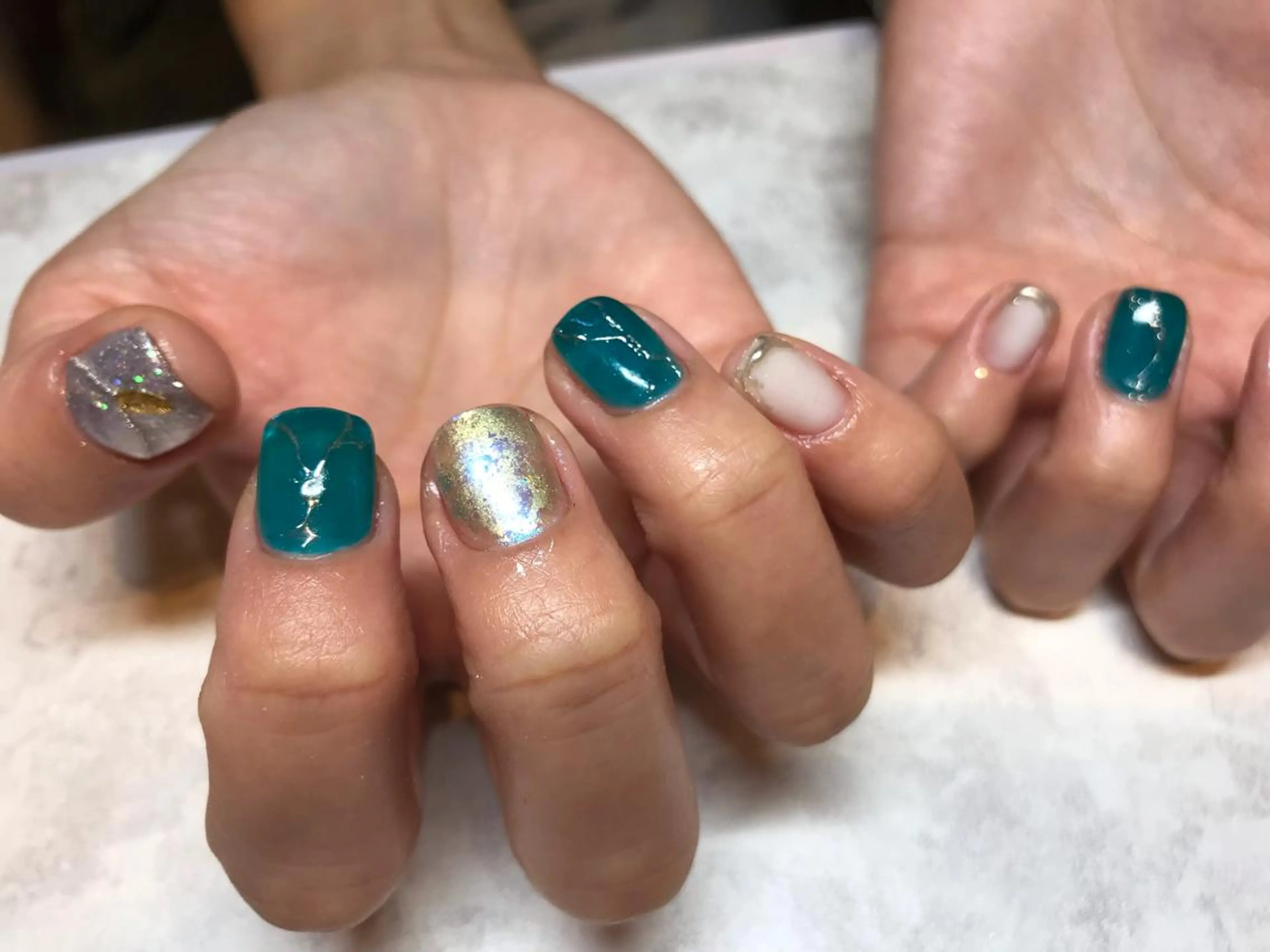 ネイル nail salon　Natural Cure所属・平井 彩香のネイルデザイン