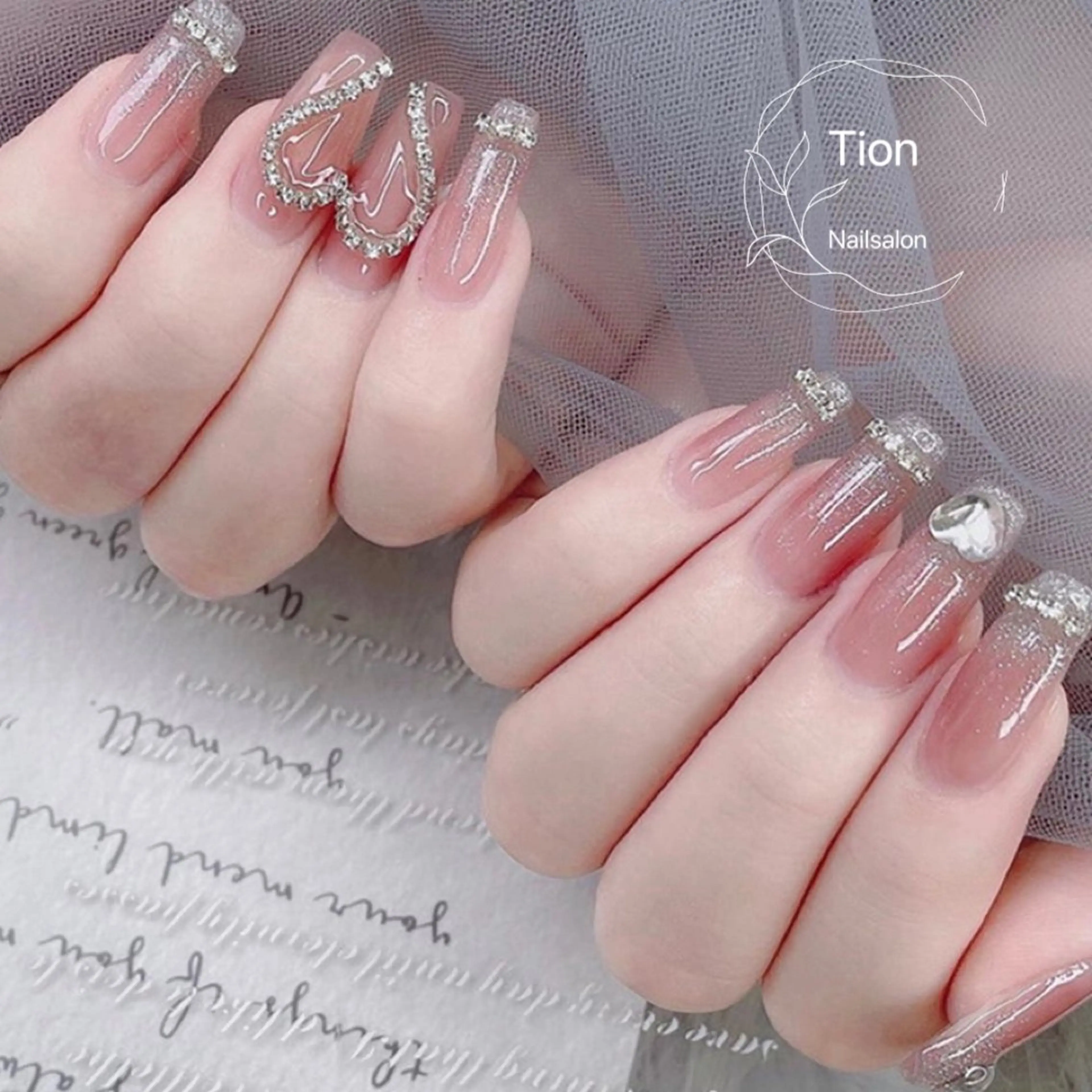 ネイル チークネイル 長さ出し フットネイル フレンチネイル ジェルネイル Nailsalon Tion 横浜西口店のネイルデザイン