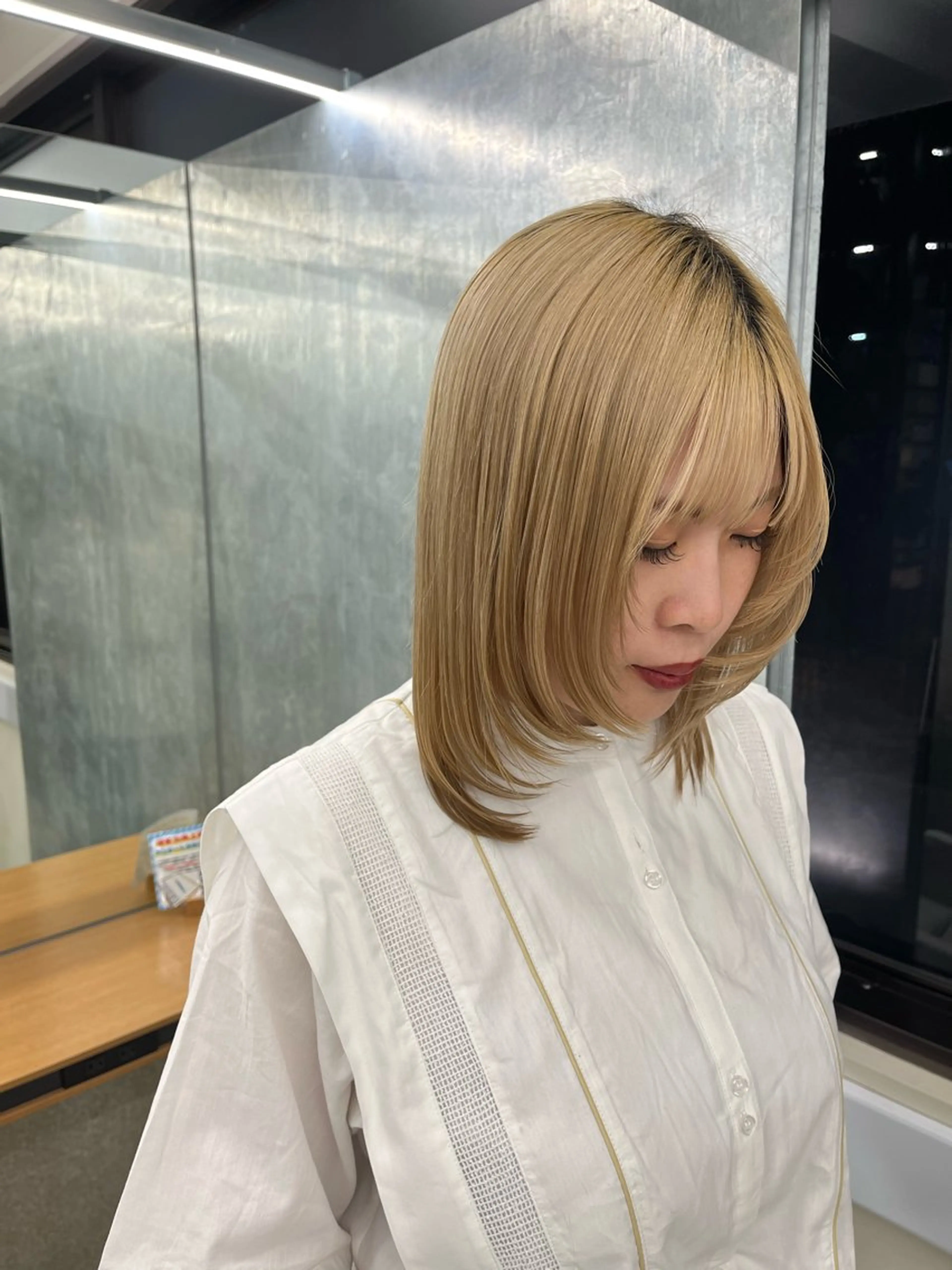 ミディアム レイヤーカット カンサク　シオリ /BASSA池袋店のヘアスタイル