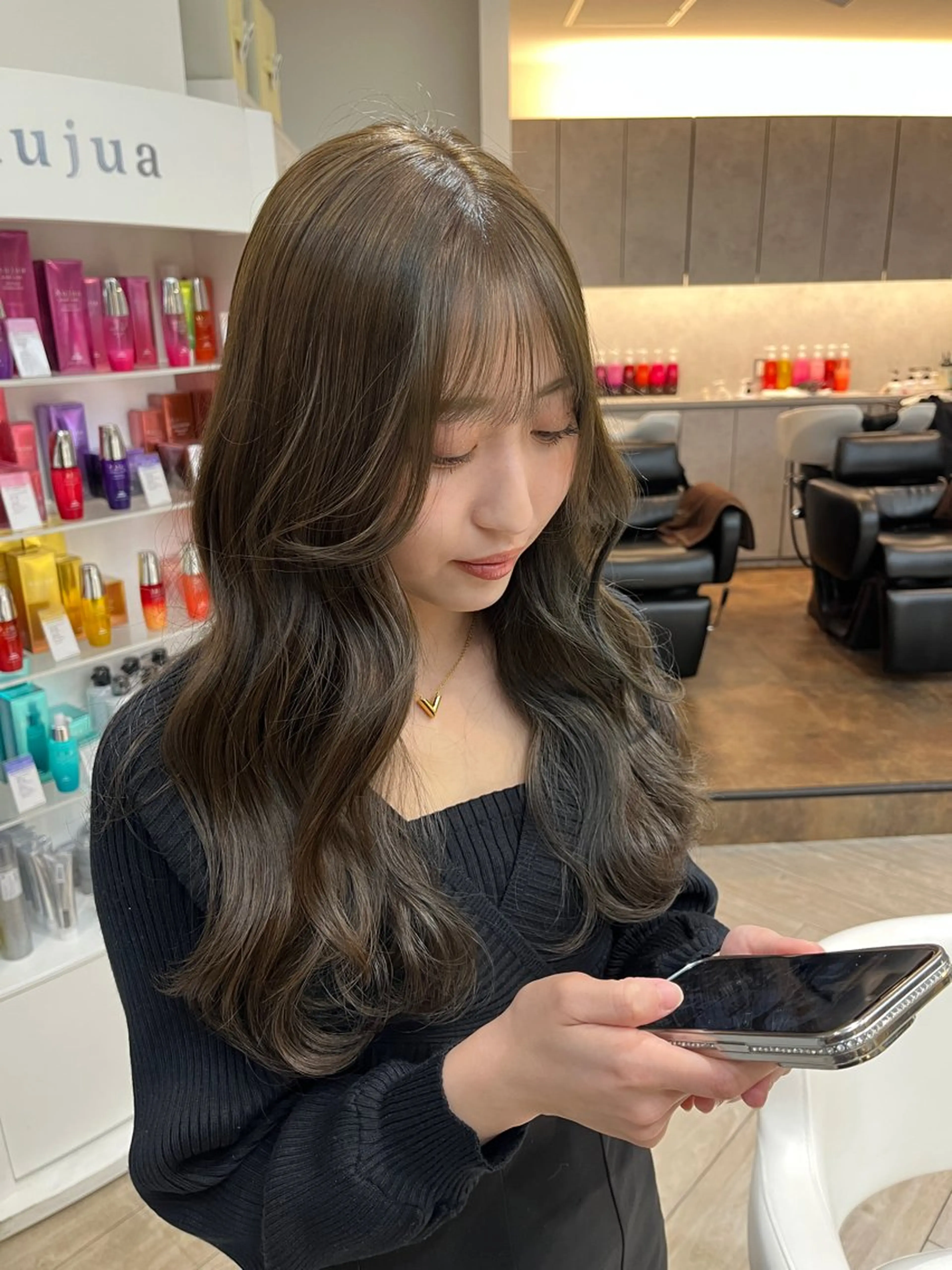 カット【10センチ以上のカットor肩上以上のスタイル】の写真