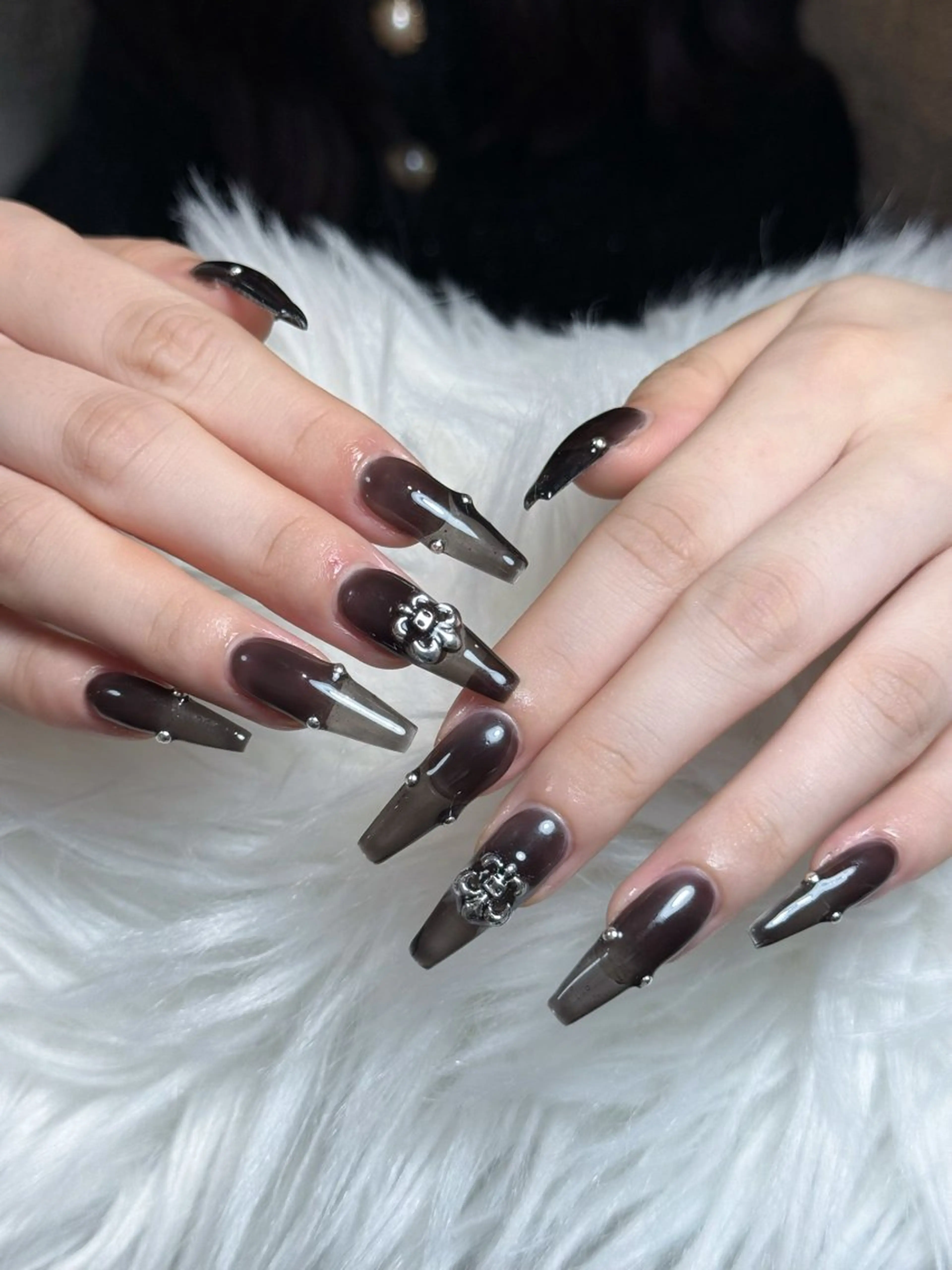 ネイル フレンチネイル ジェルネイル キラキラネイル 韓国ネイル レース Julli nail studio所属・Julli NailStudioのネイルデザイン