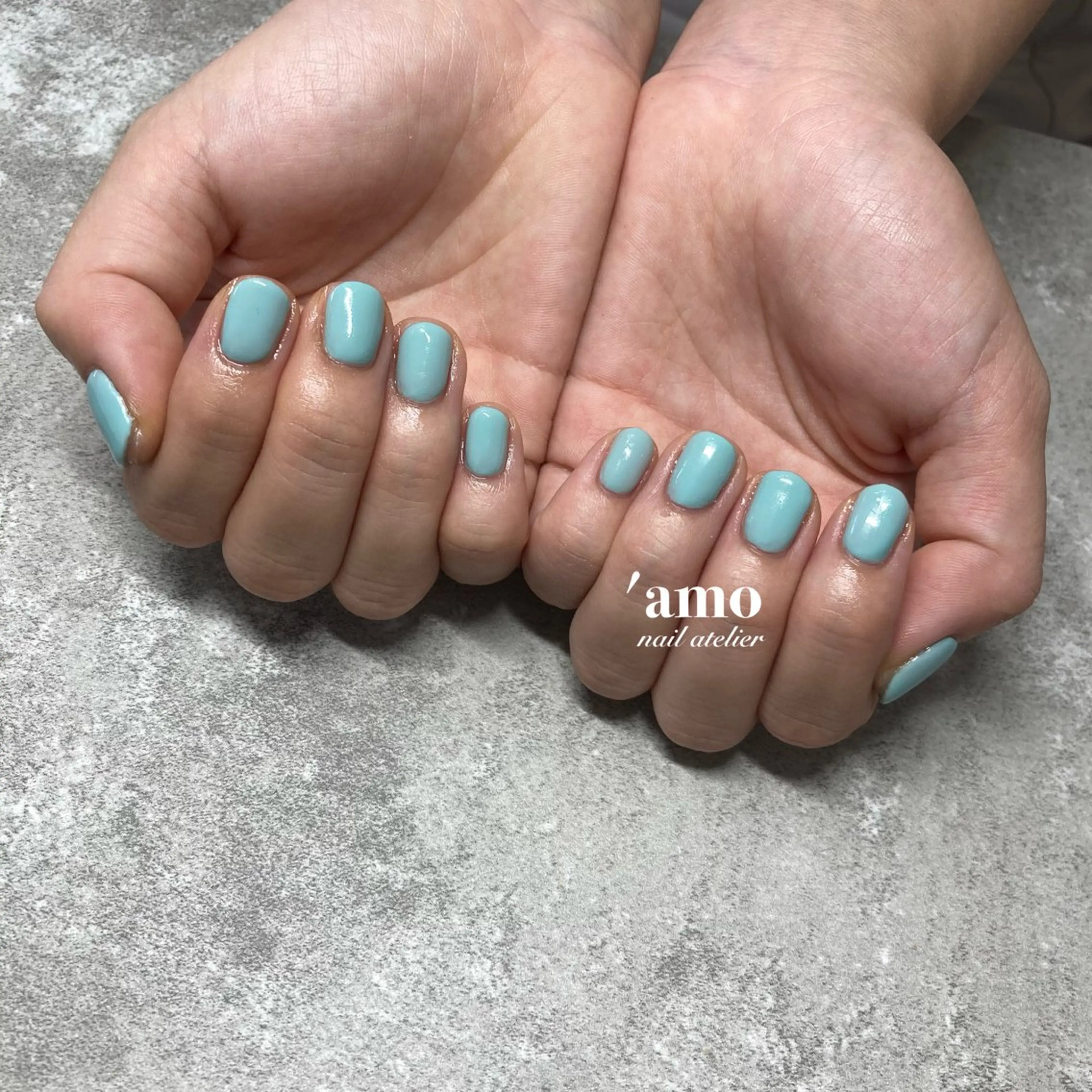 ネイル ブルー フットネイル ジェルネイル ニュアンスネイル パラジェル 'amo nail atelierのネイルデザイン