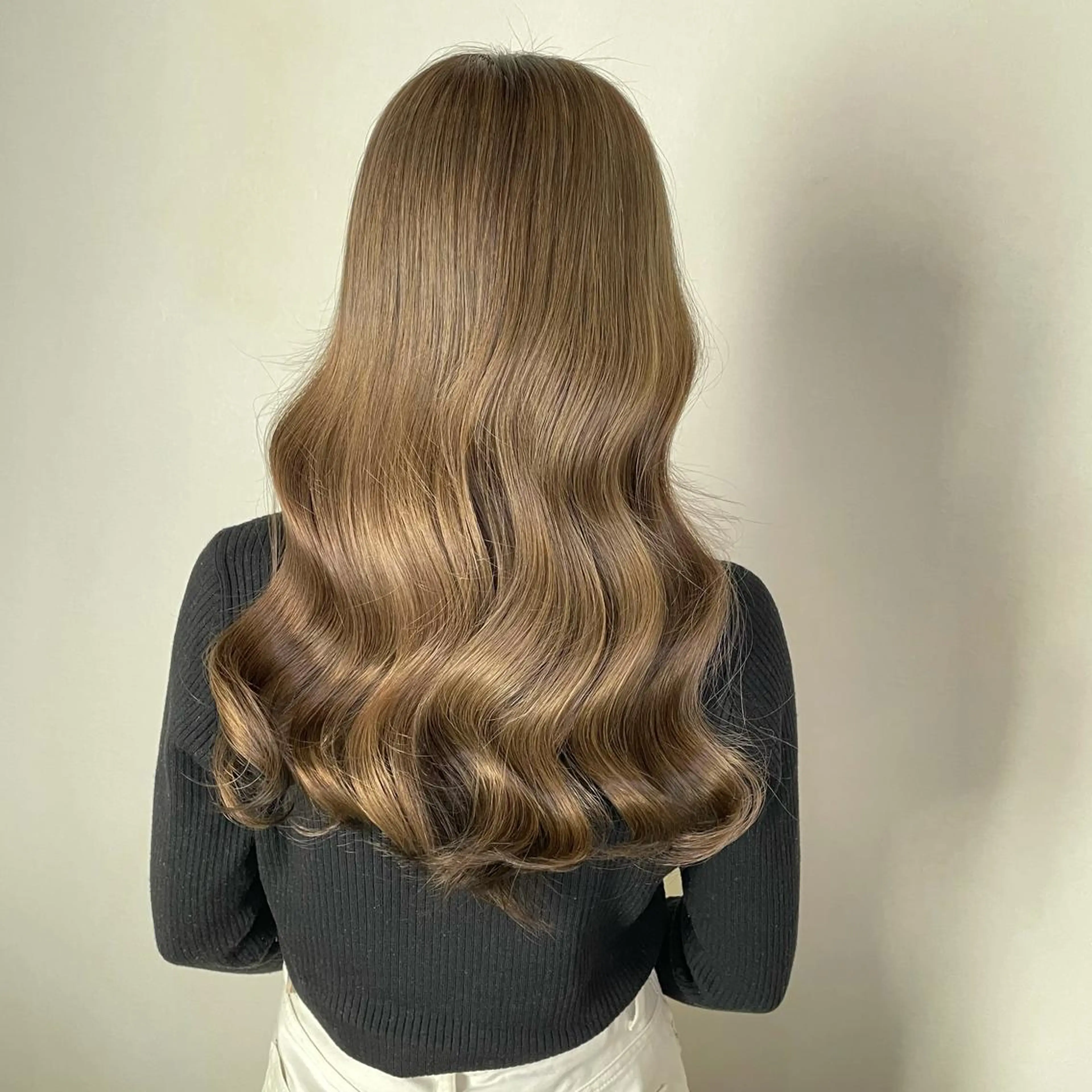 ミディアム カラー アディクシーカラー ベージュカラー ブリーチ 透明感カラー ココアグレージュ ヘアカラー トリートメント KAGAMI HIROSHIのヘアスタイル