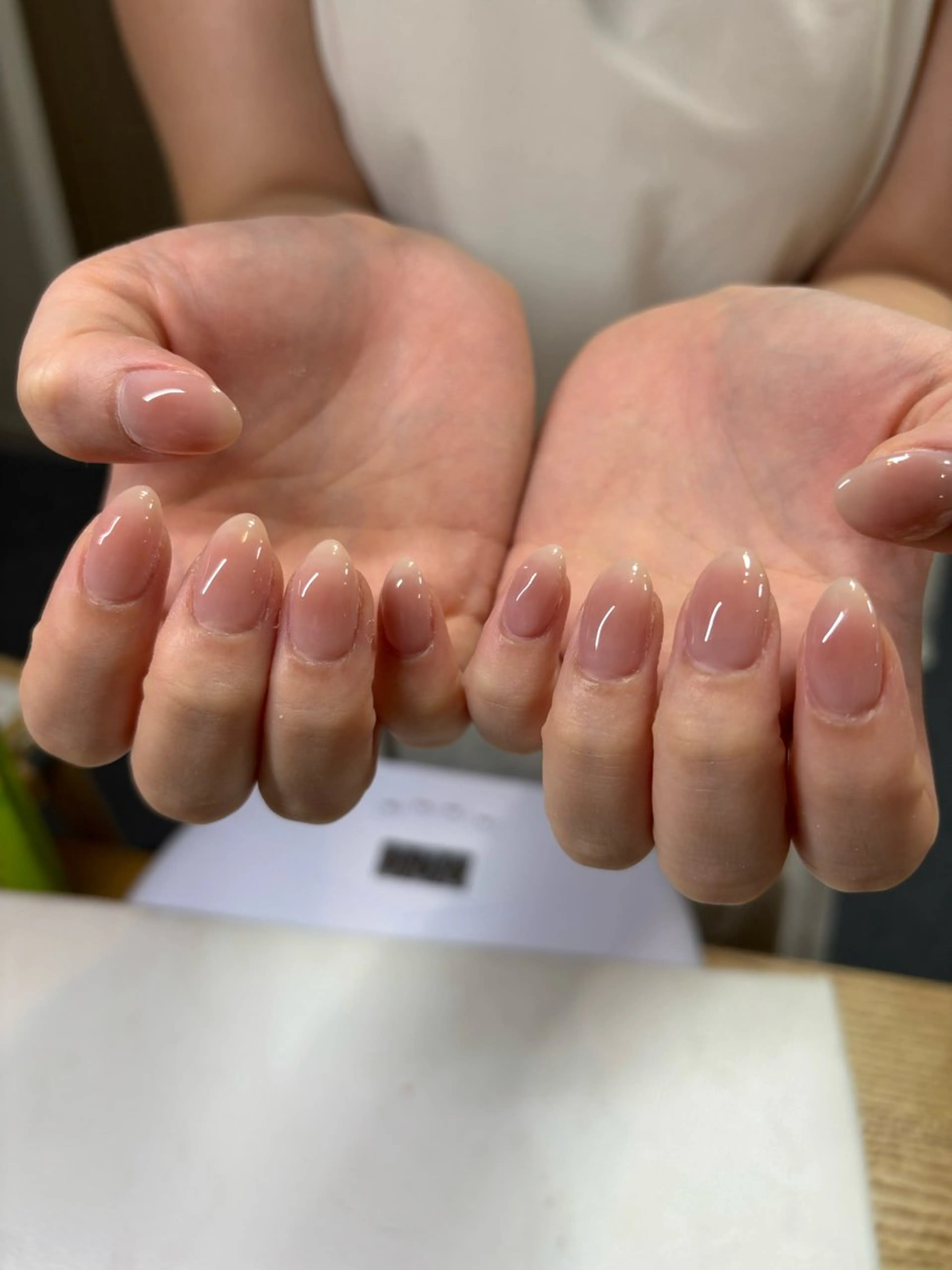 ネイル チークネイル オフィスネイル シンプルネイル ハンドネイル ハンドケア 🎀NAIL🎀 AI🪄︎︎◝✩のネイルデザイン