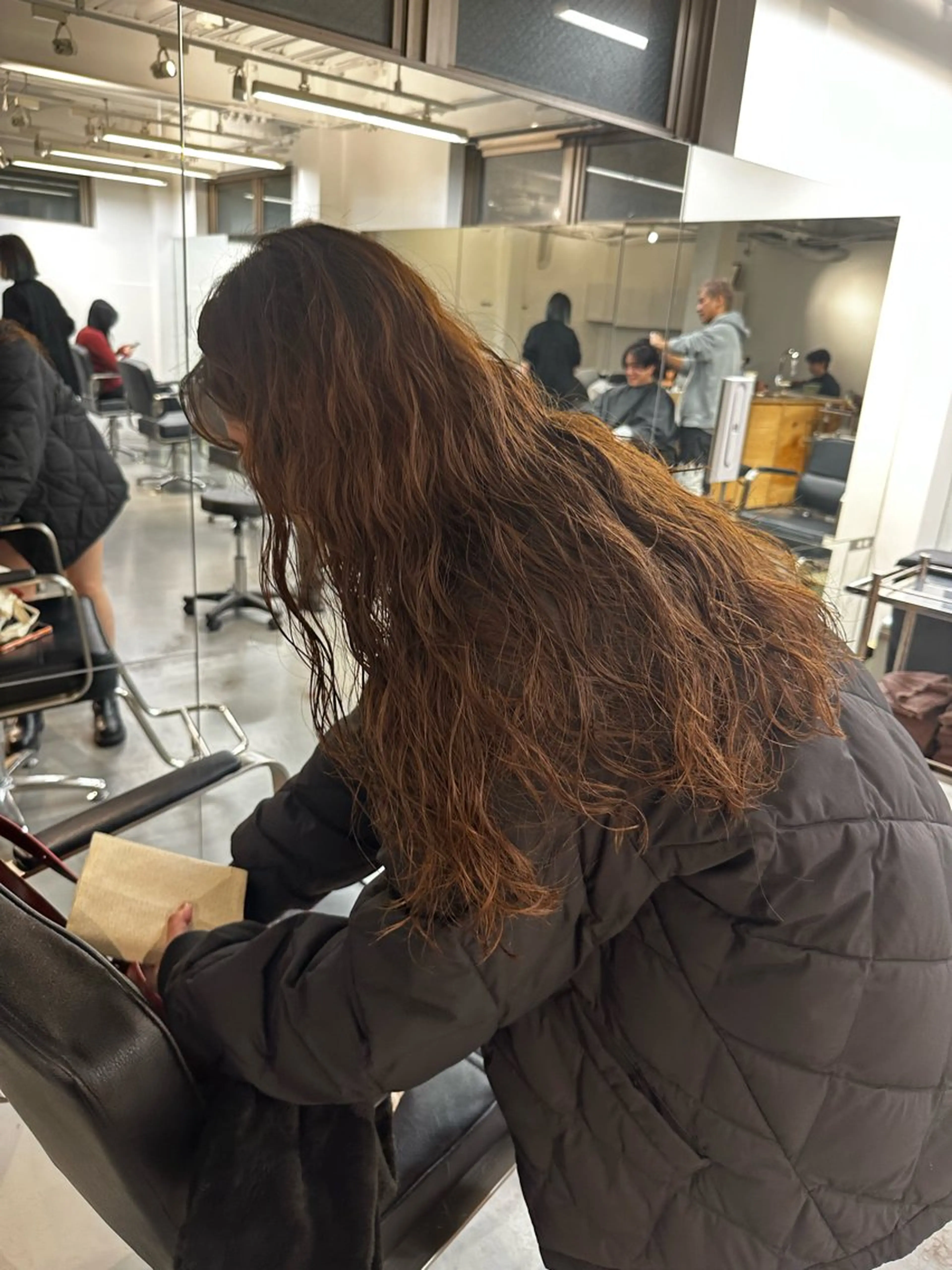 ロング パーマ カット パーマ お悩み解決パーマ hana🩰のヘアスタイル