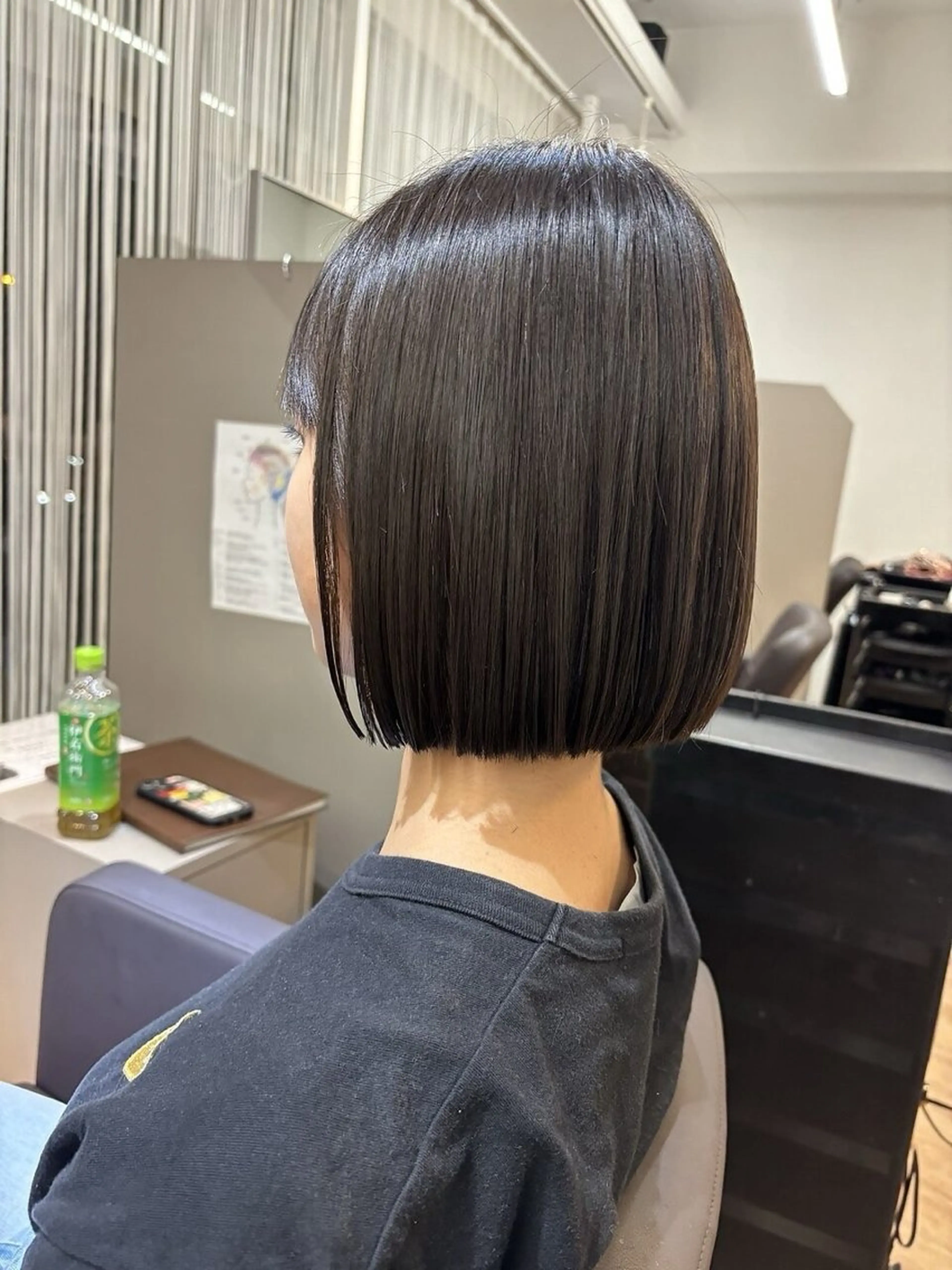 ミディアム カット 縮毛矯正 大人ショート 江坂　今井魁人のヘアスタイル