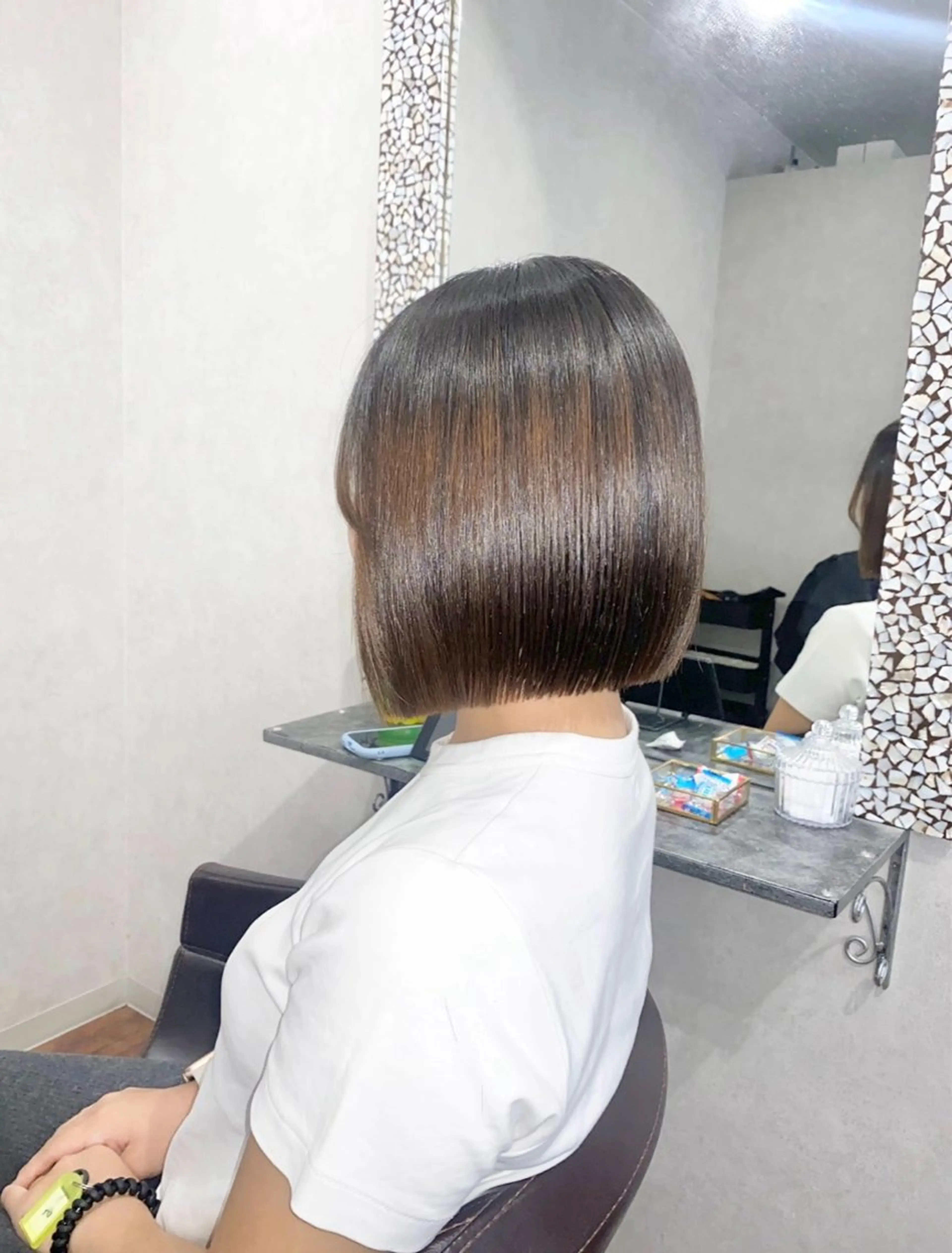 ミディアム ボブ 縮毛矯正 _White所属・ＳＨＩ ＺＵのヘアスタイル
