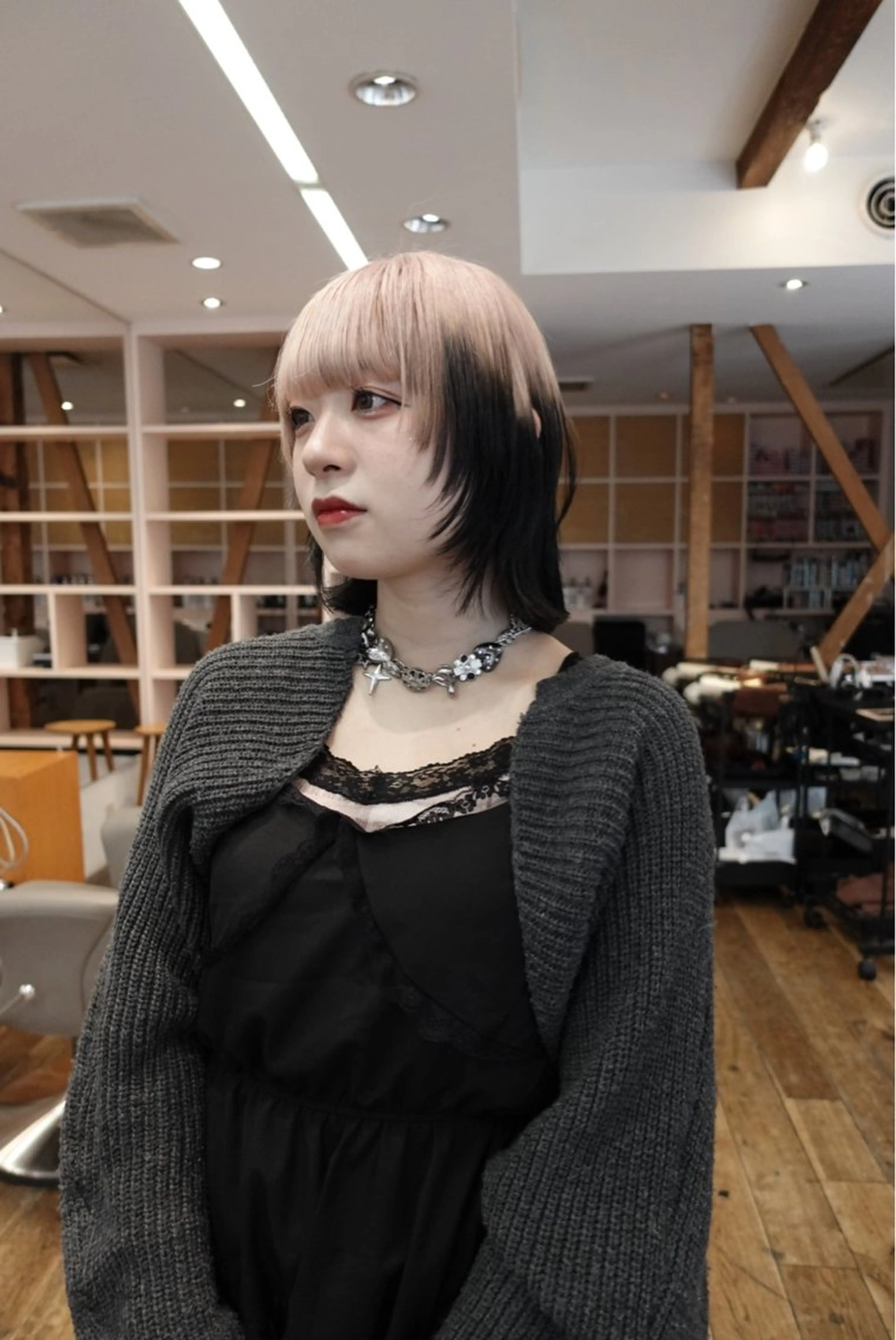 ミディアム ヘアカラー トリートメント Null 表参道所属・岩下昂世/ ハイトーン/デザインのヘアスタイル