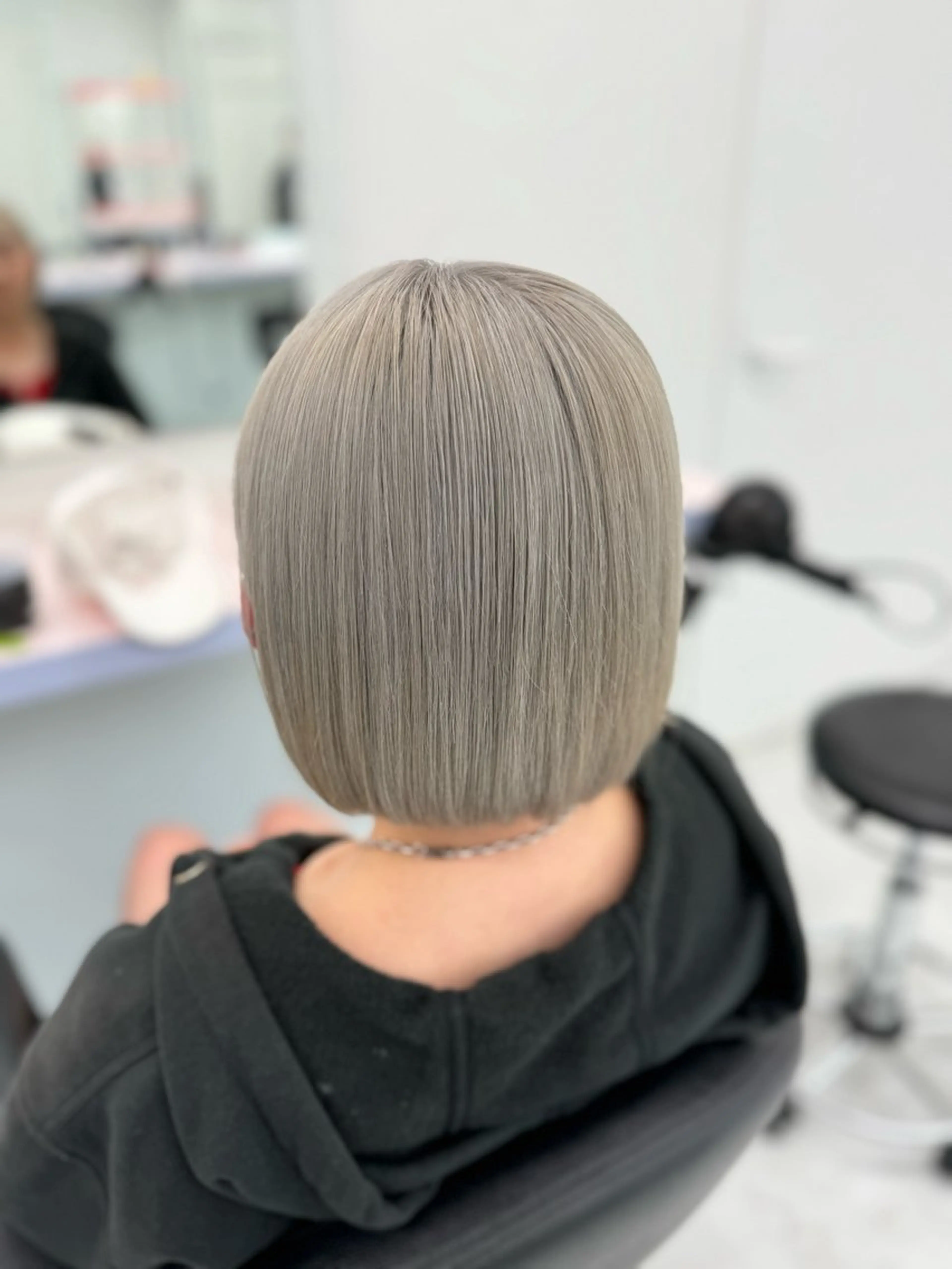 ミディアム カラー シルバー ♡ブリーチカラー♡ Mirioのヘアスタイル