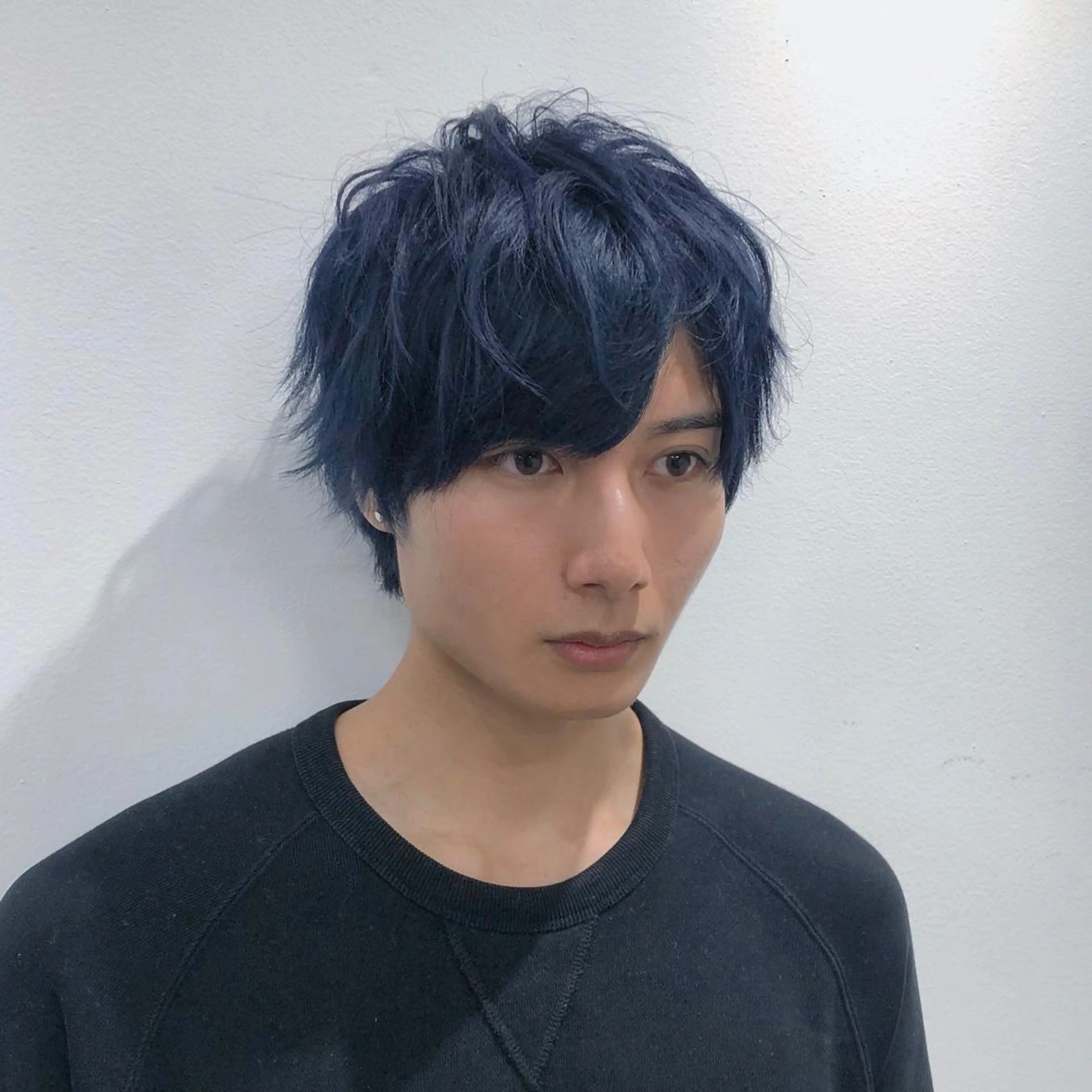 カラー メンズ メンズブリーチ ブリーチ ネイビーカラー pizzicato pacto所属・髪質改善/ブリーチ /長山遼太郎のヘアスタイル