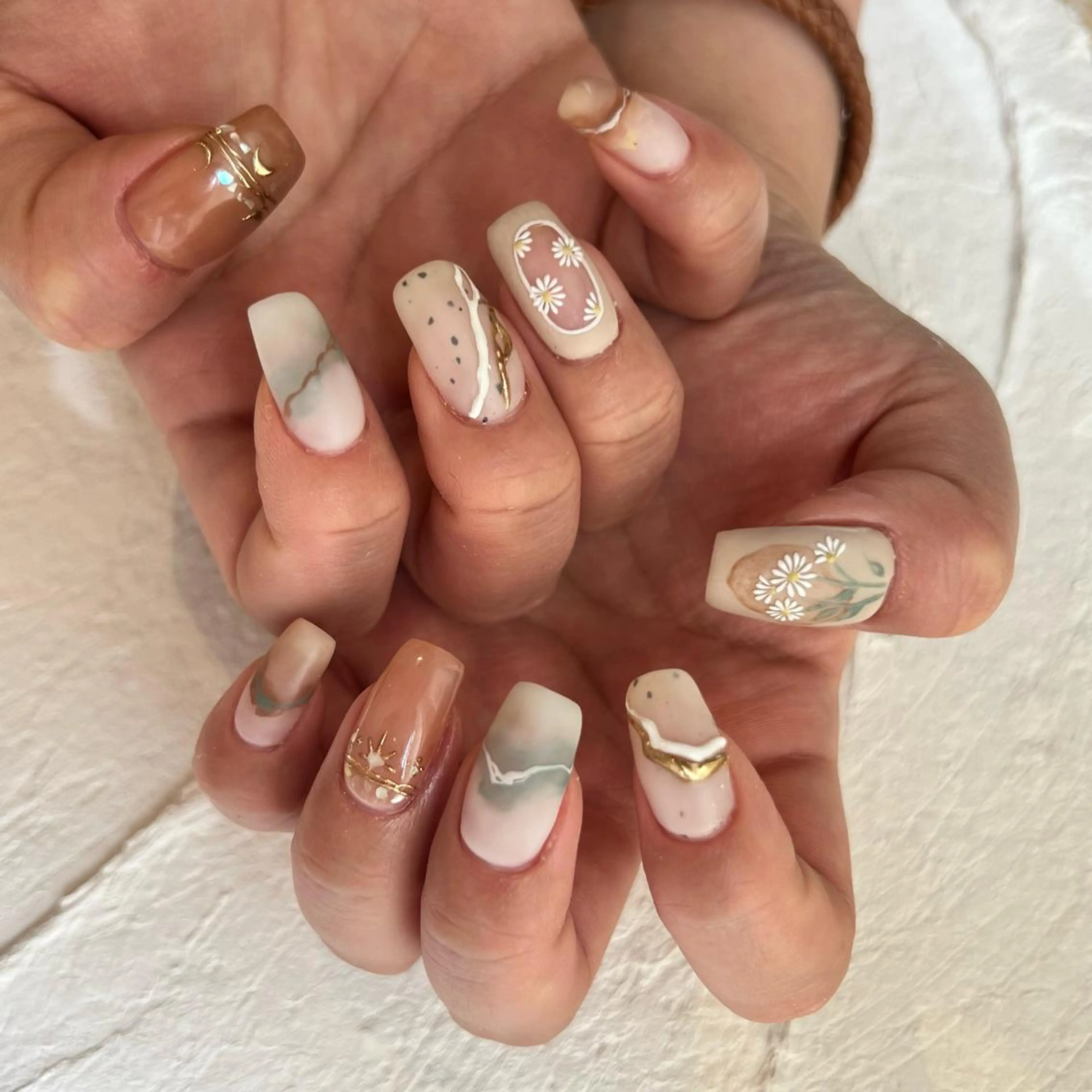 ネイル ハンドネイル Chipieee Tokyoのネイルデザイン