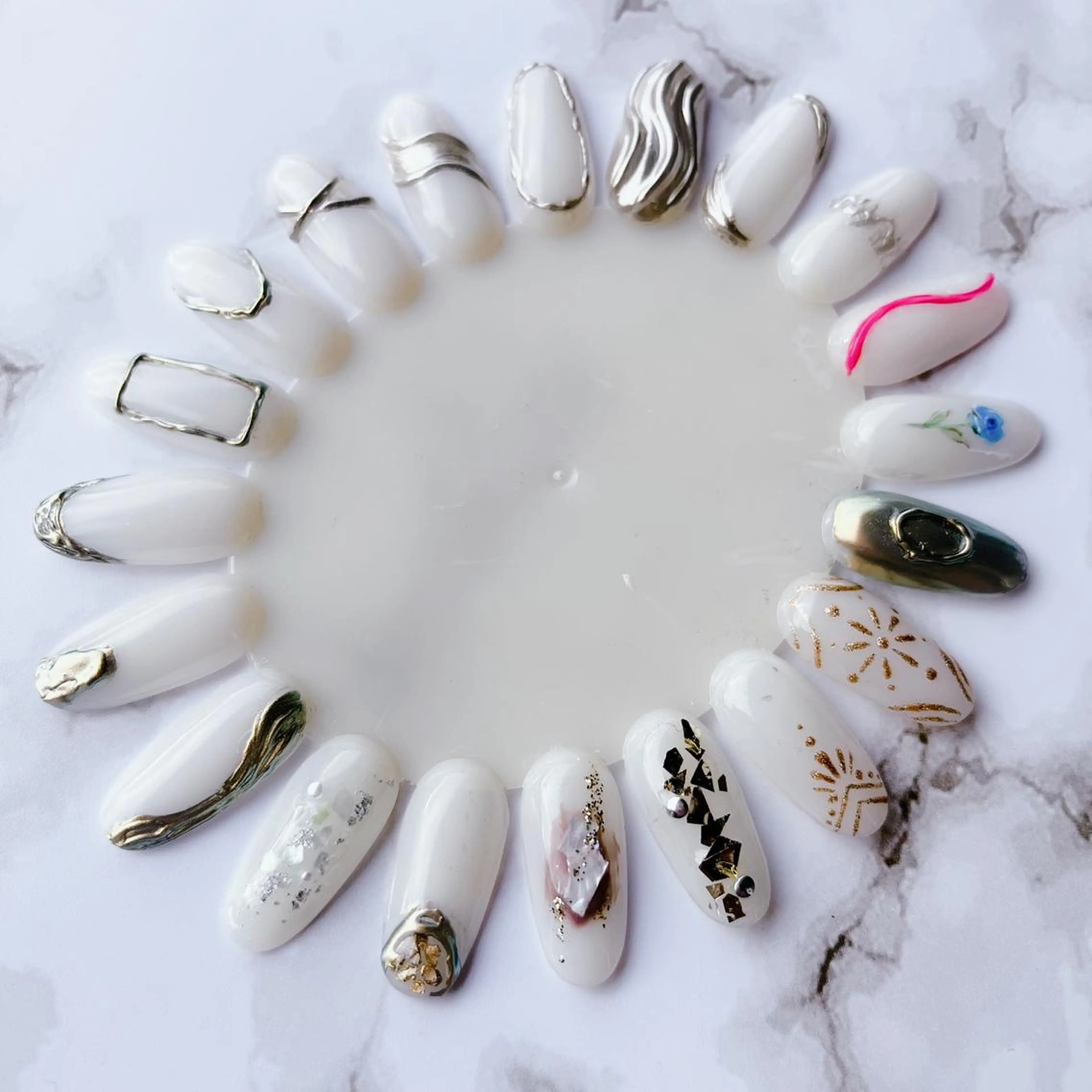 ネイル ニュアンスネイル Chou2jip 古賀繪里加のマツエク・マツパデザイン