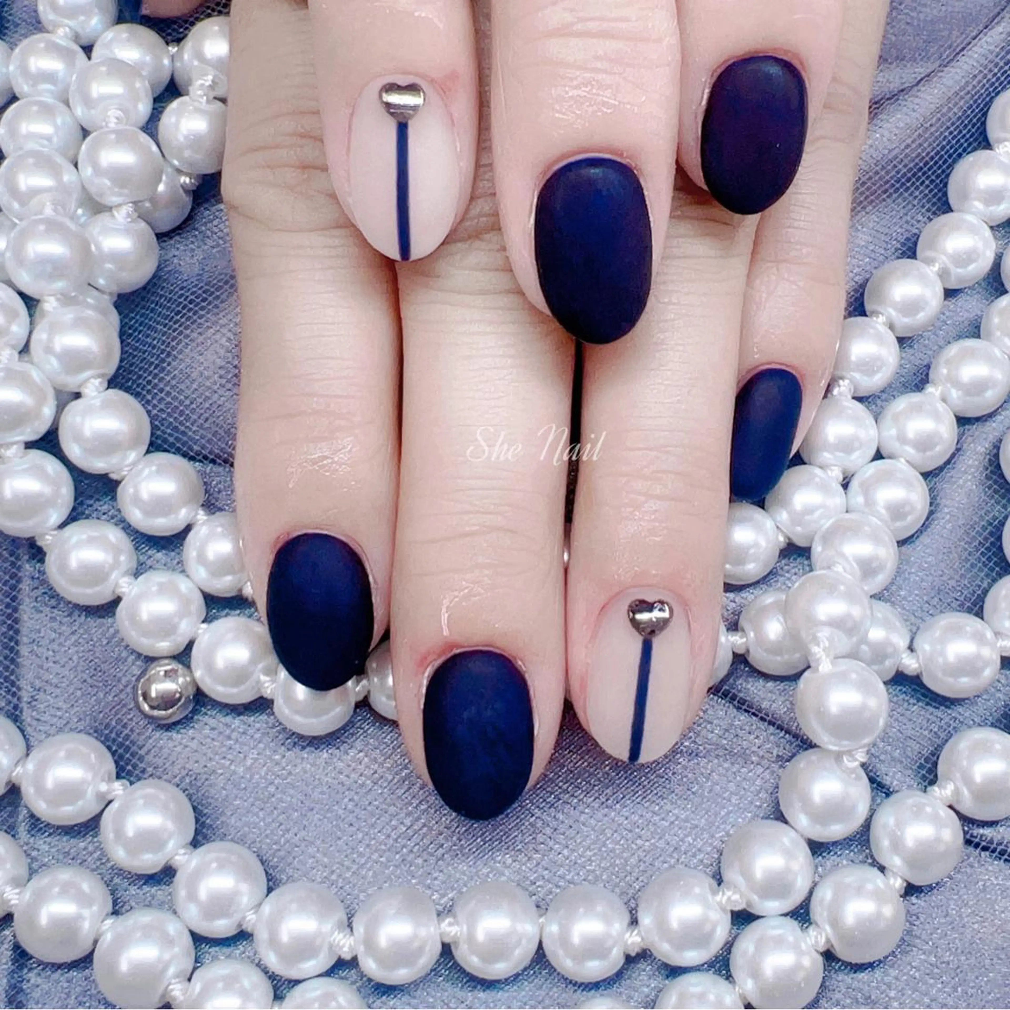ネイル マットネイル 持ち込み シンプルネイル She   Nail所属・ISA_ BELLAのネイルデザイン