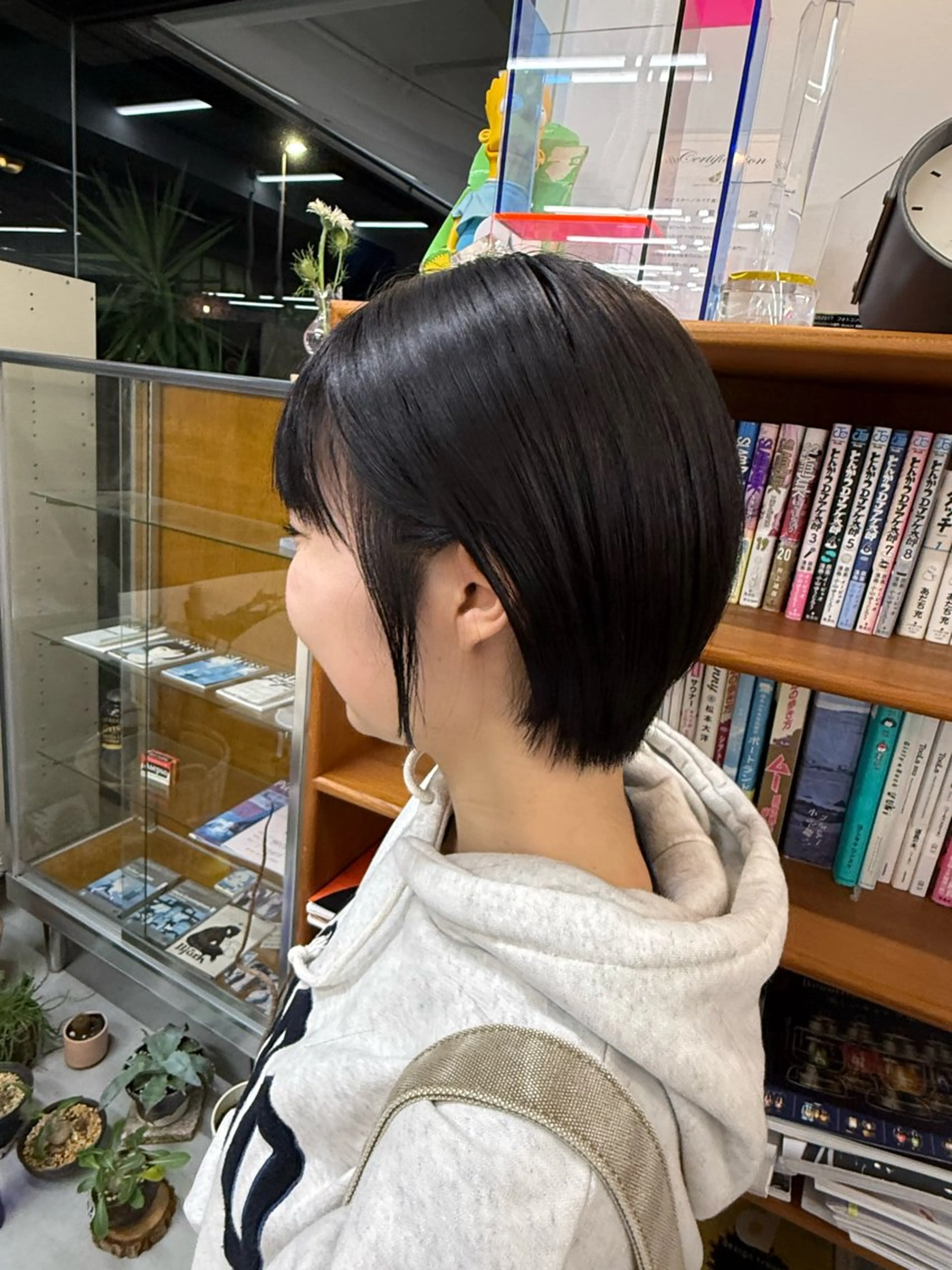 ショート 丸みショート ショートヘア 岩渕 愛のヘアスタイル