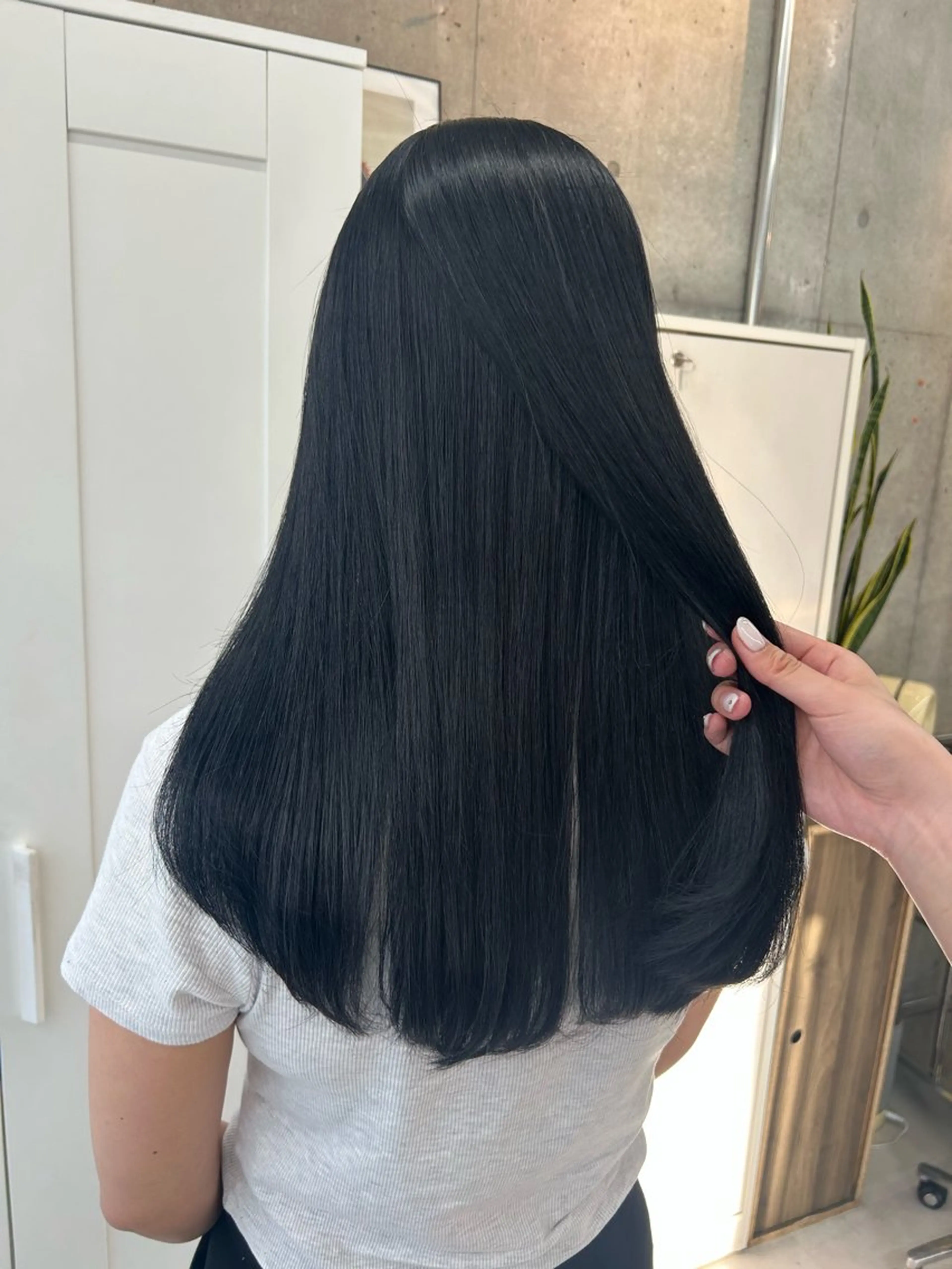 ロング 縮毛矯正 ヘアカラー 縮毛矯正 Lomalia Yuukaのヘアスタイル