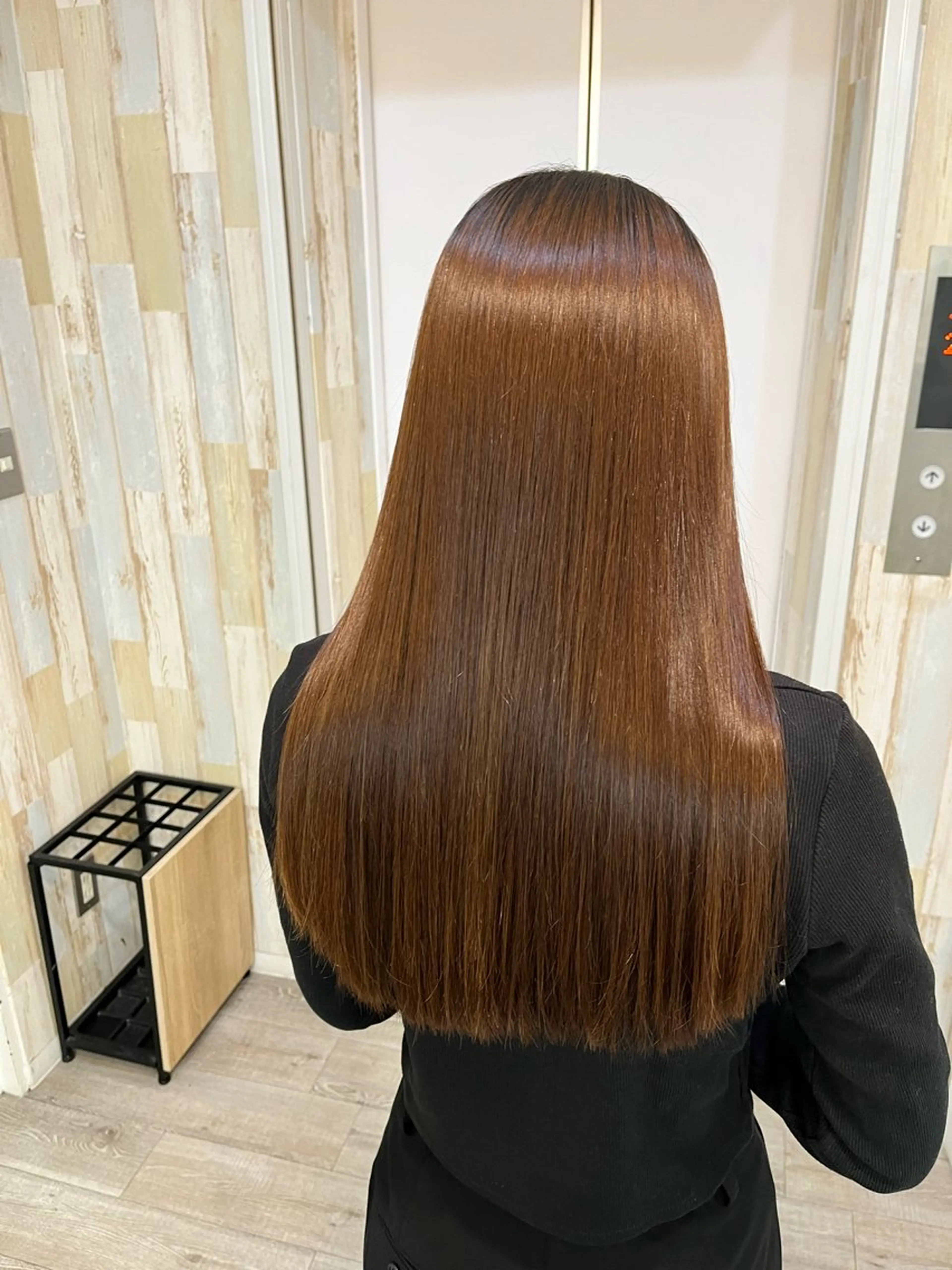 セミロング カラー パーマ ヘアアレンジ トリートメント 酸熱トリートメント カラー指名No.1✨ 星野六三四のヘアスタイル