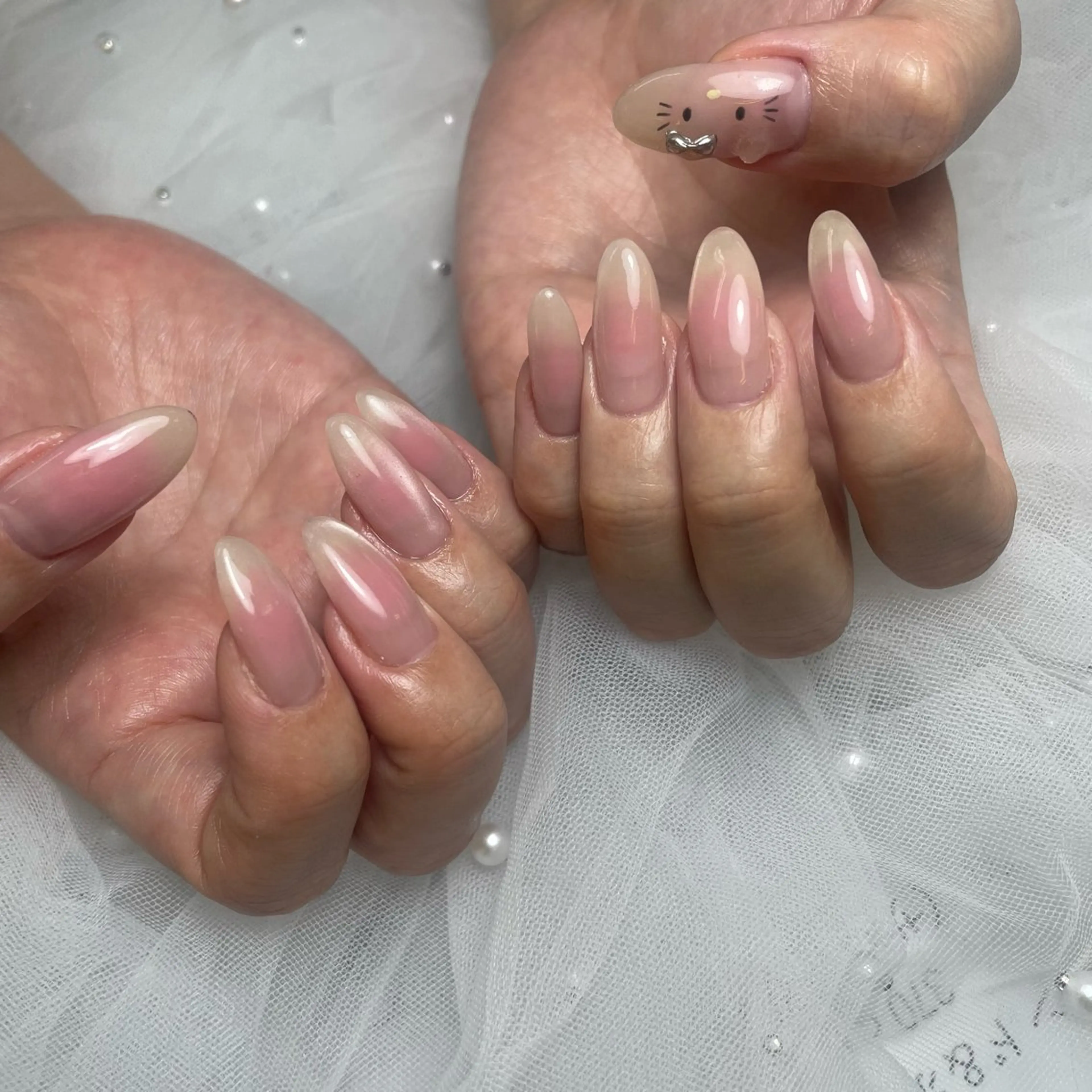 ネイル ハンドネイル フットネイル S LOUNGE NAIL所属・パーツたくさん🍓 SUMIのネイルデザイン