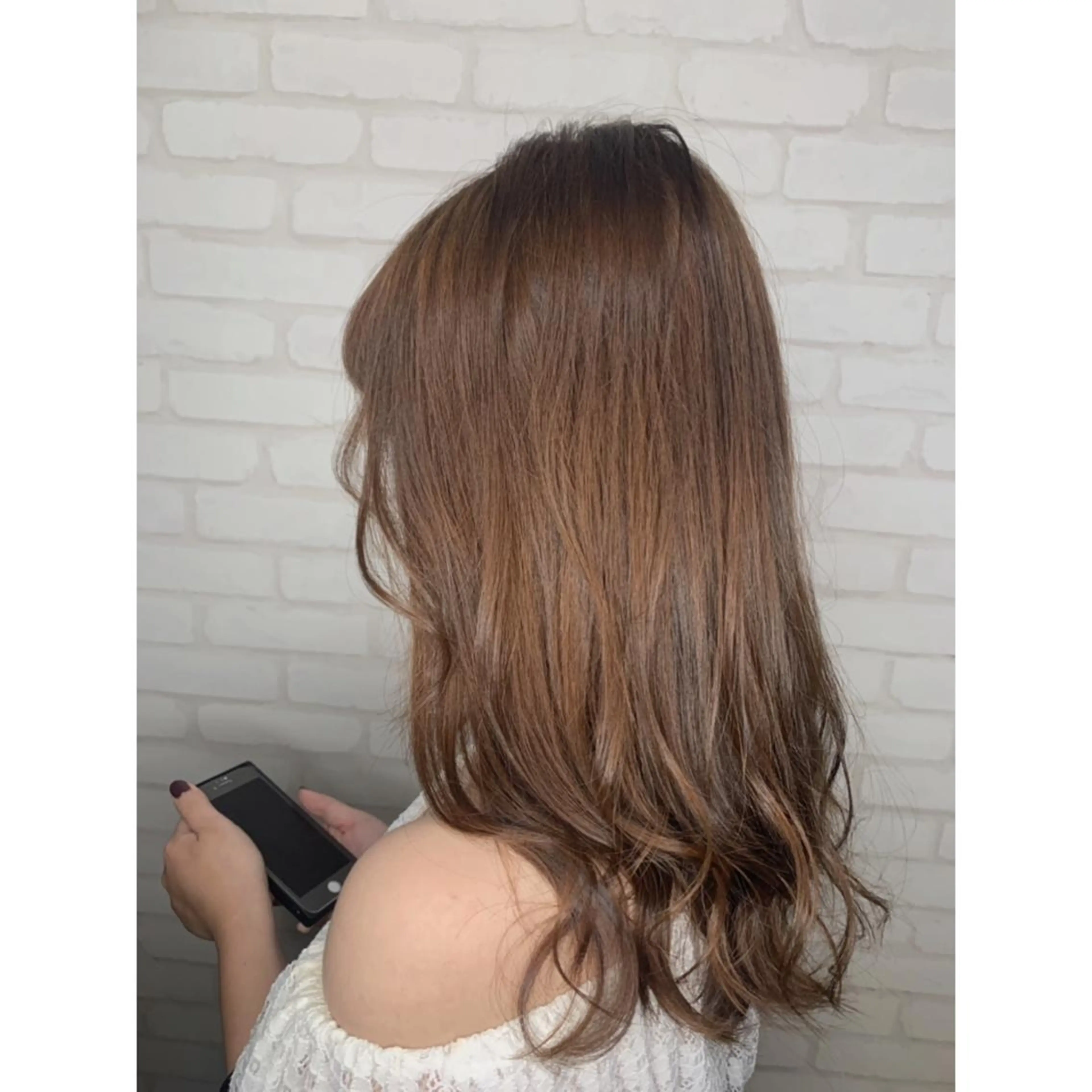セミロング カラー ヘアアレンジ ブリーチ ブラウンカラー ブリーチなしカラー TELA HAIR牛久店所属・透明感カラー✨ 吉田大樹のヘアスタイル