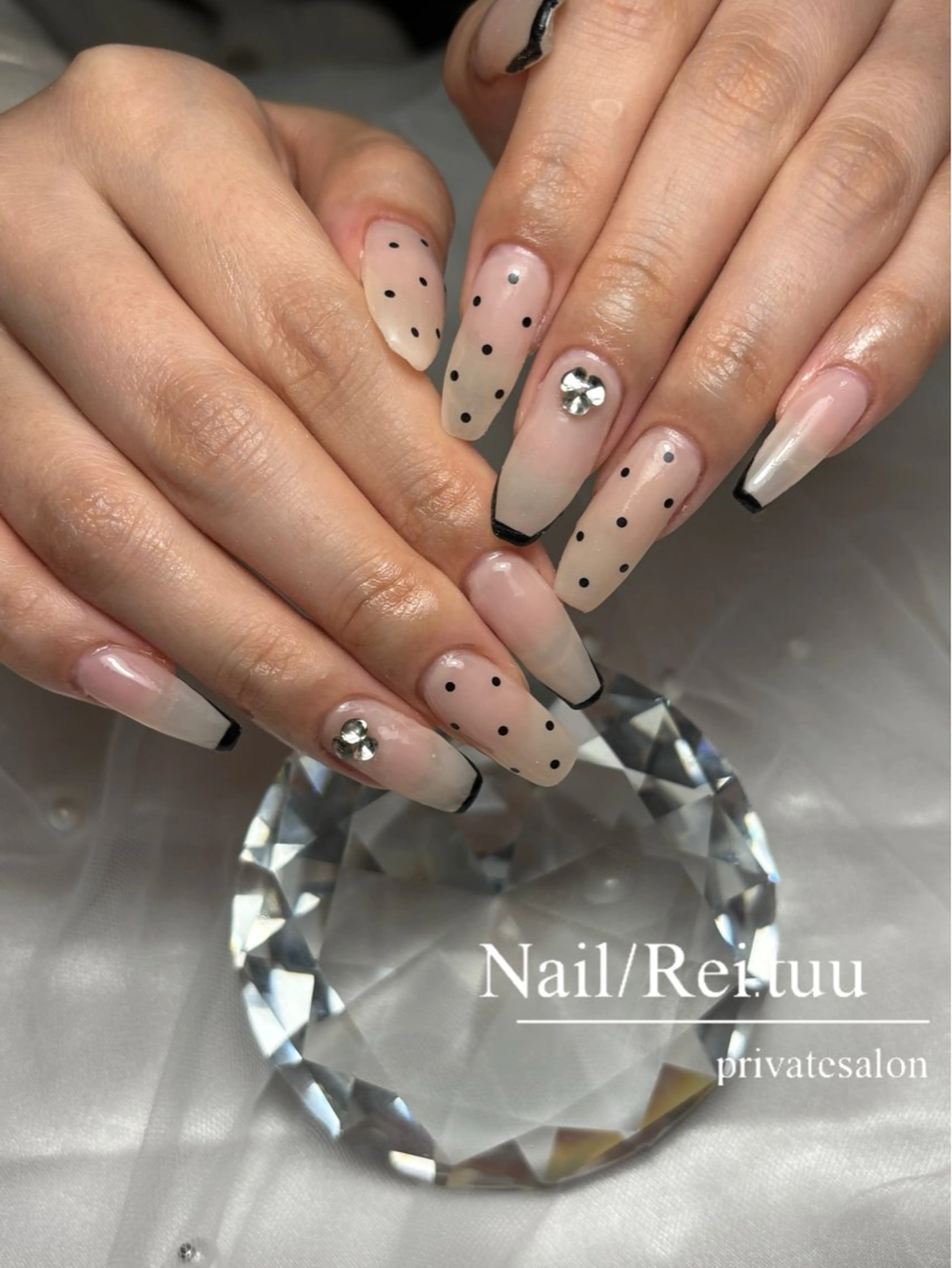 ネイル フラッシュネイル フレンチネイル キラキラネイル ロングネイル マグネットネイル Nailsalon / Rei.tuuのネイルデザイン