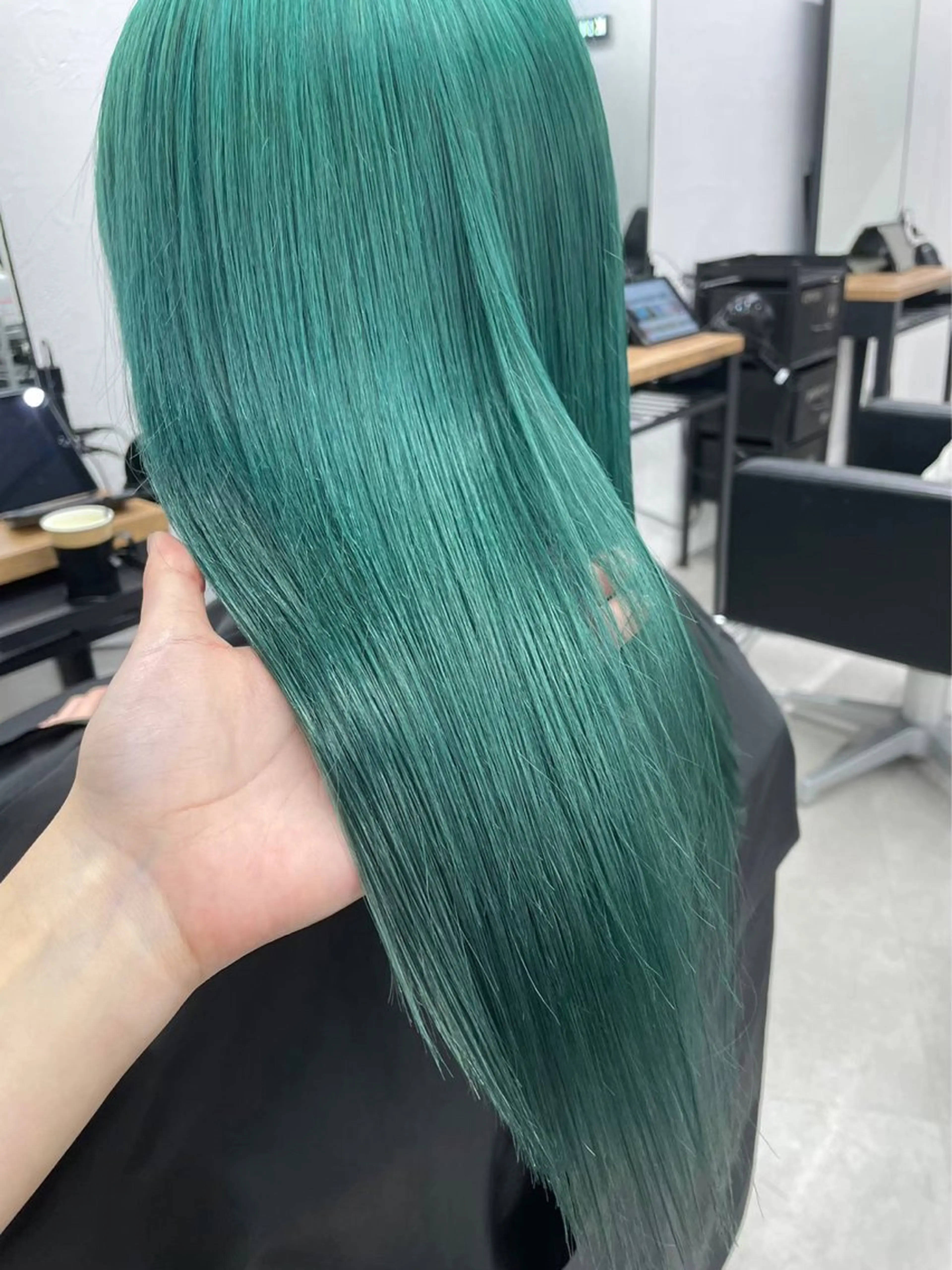 ロング カラー 🫐寒色系カラー 🫐ヤマナカリリカのヘアスタイル