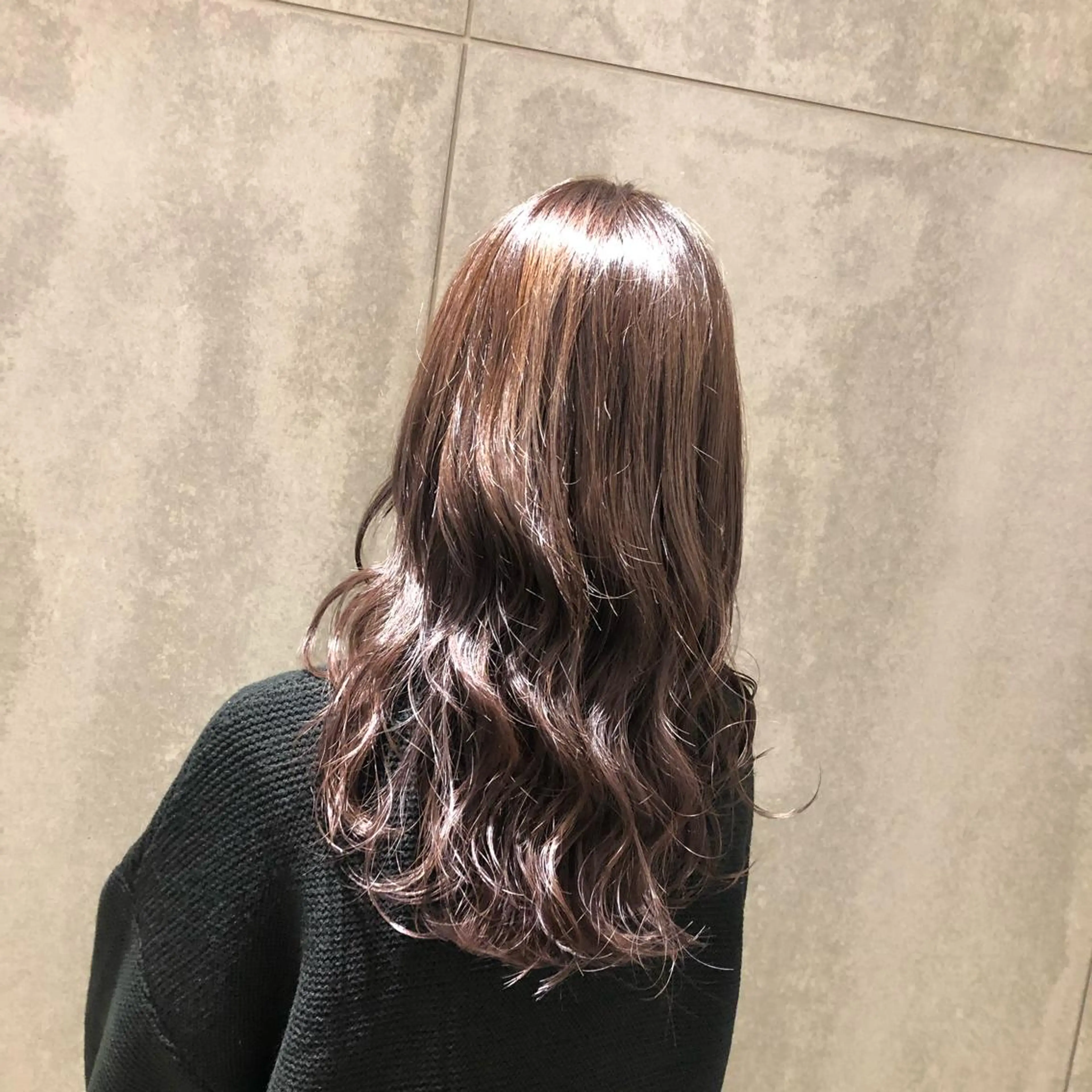 ロング カラー 浦﨑 笑美里のヘアスタイル