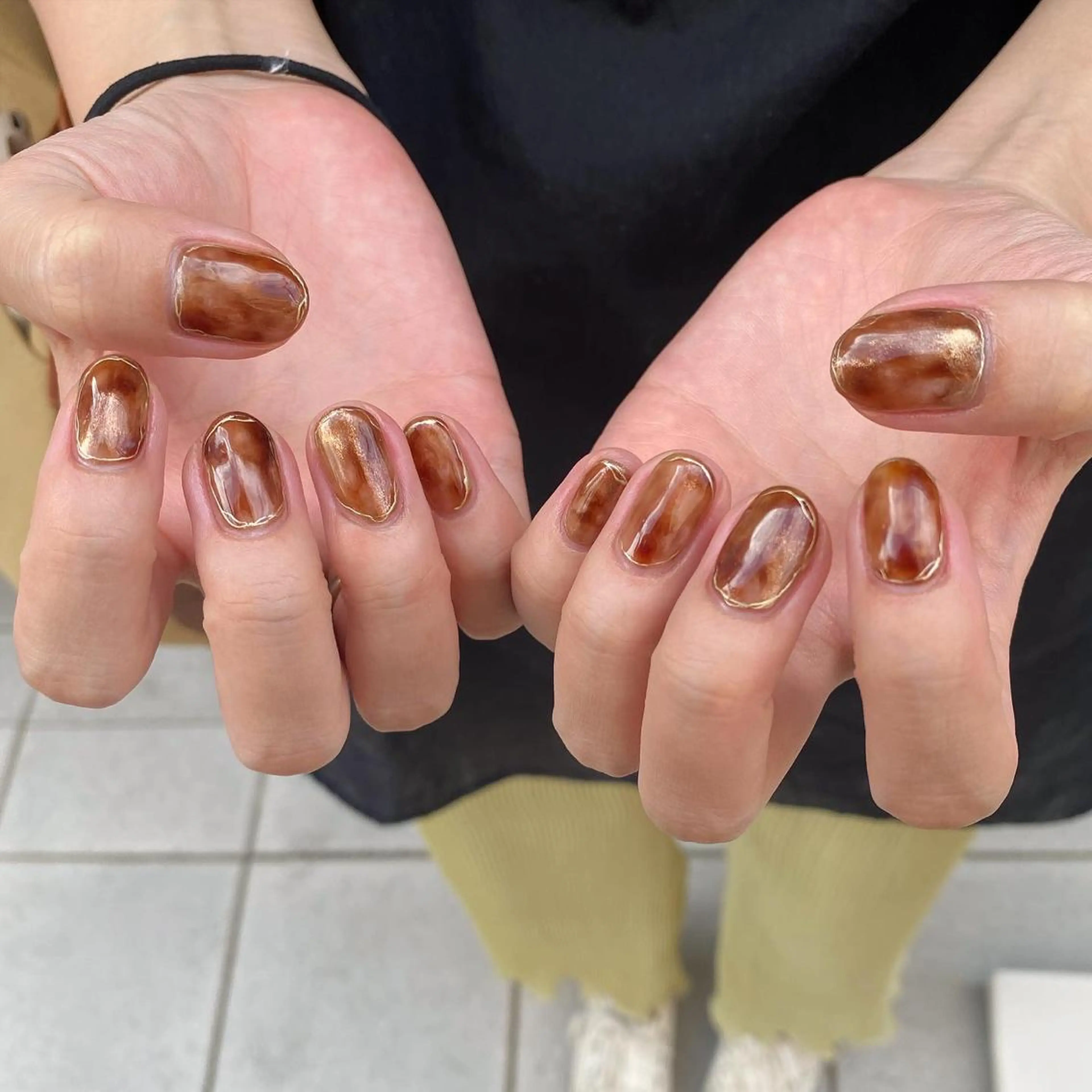 ネイル べっ甲ネイル ハンドネイル nable.所属・望月 実莉のネイルデザイン
