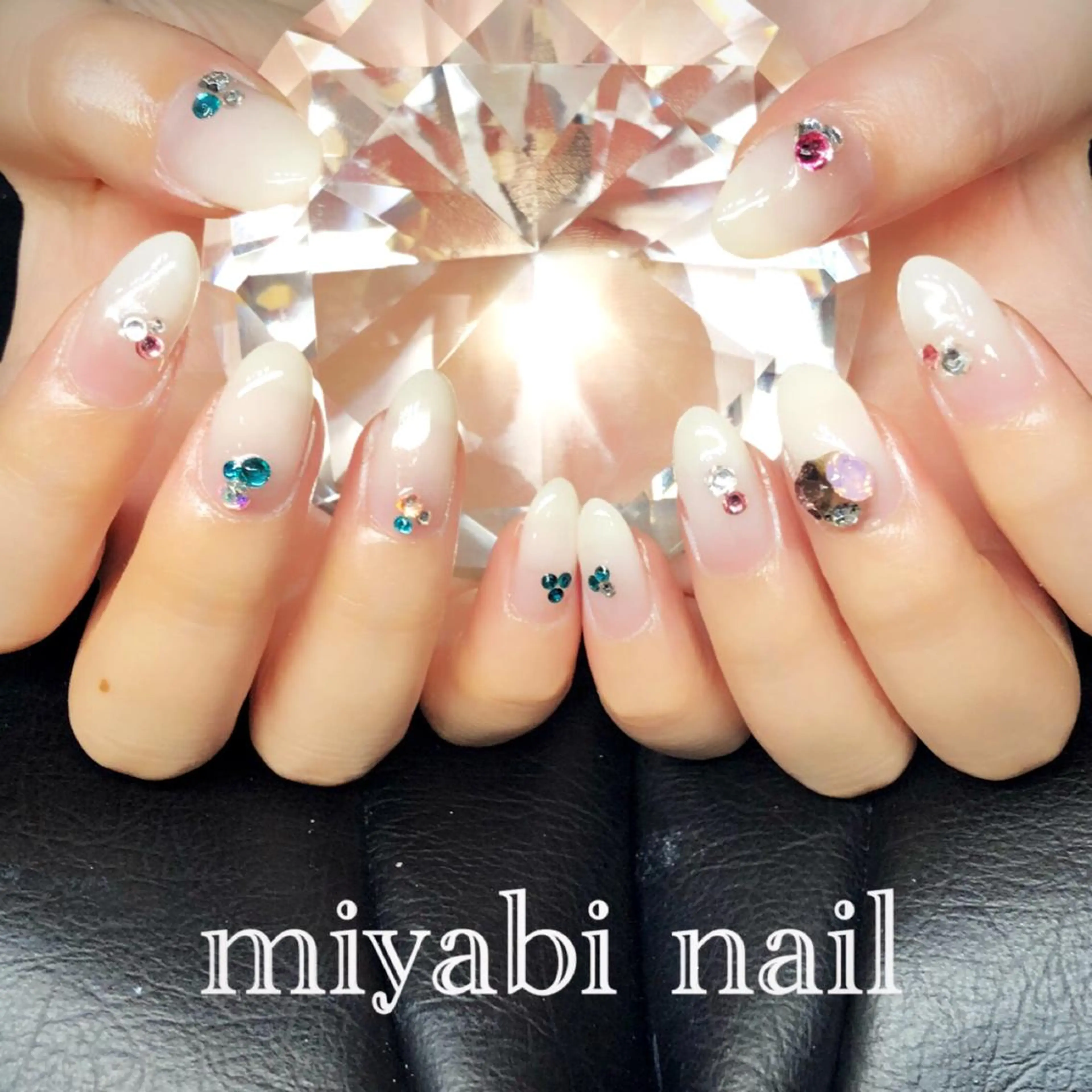 ネイル 長さ出し ジェルネイル グラデーション キラキラネイル 持ち込み miyabi nail 桂川駅近くのネイルデザイン