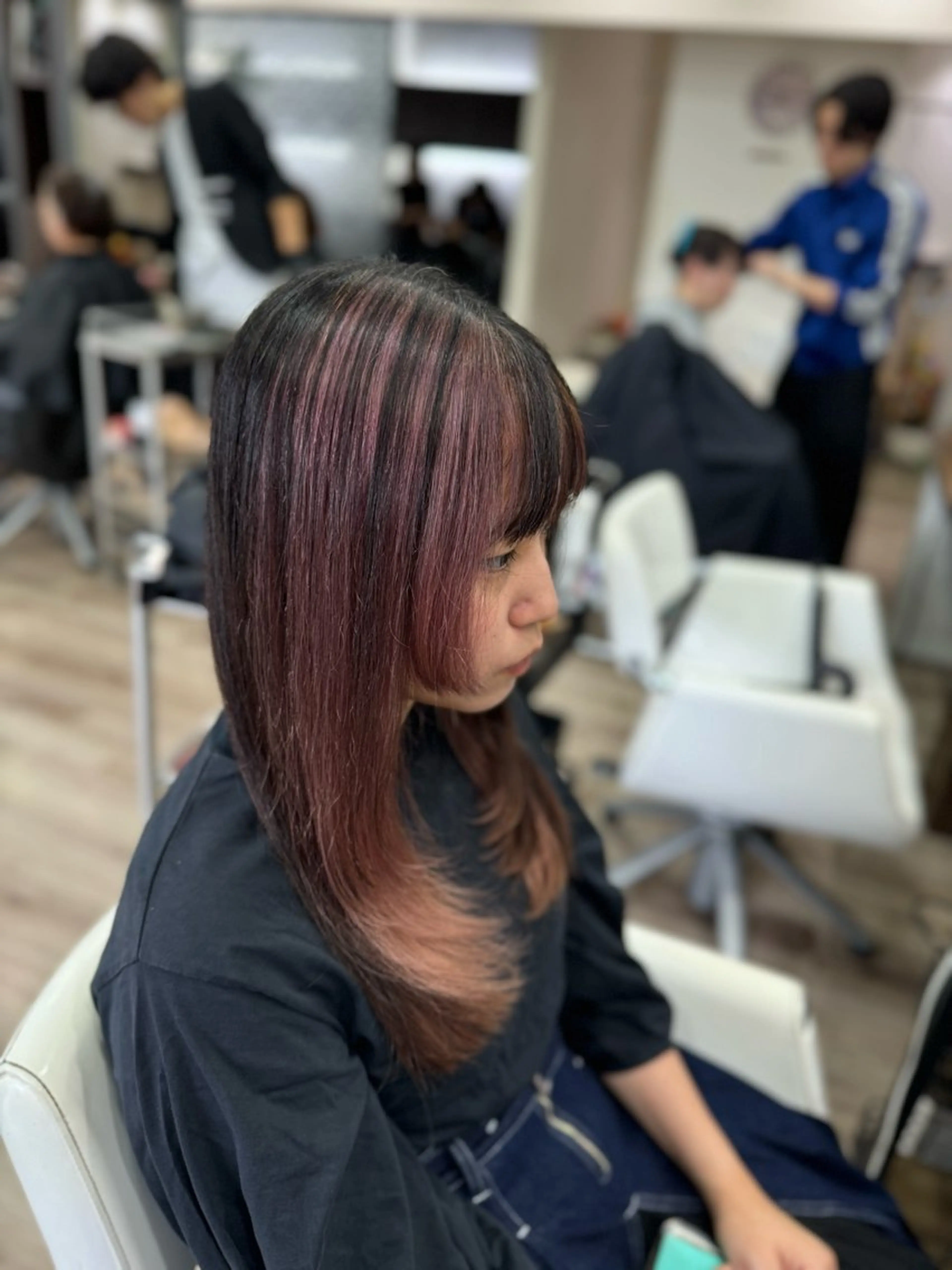 カラー ヘアカラー 小川 愛遥のヘアスタイル