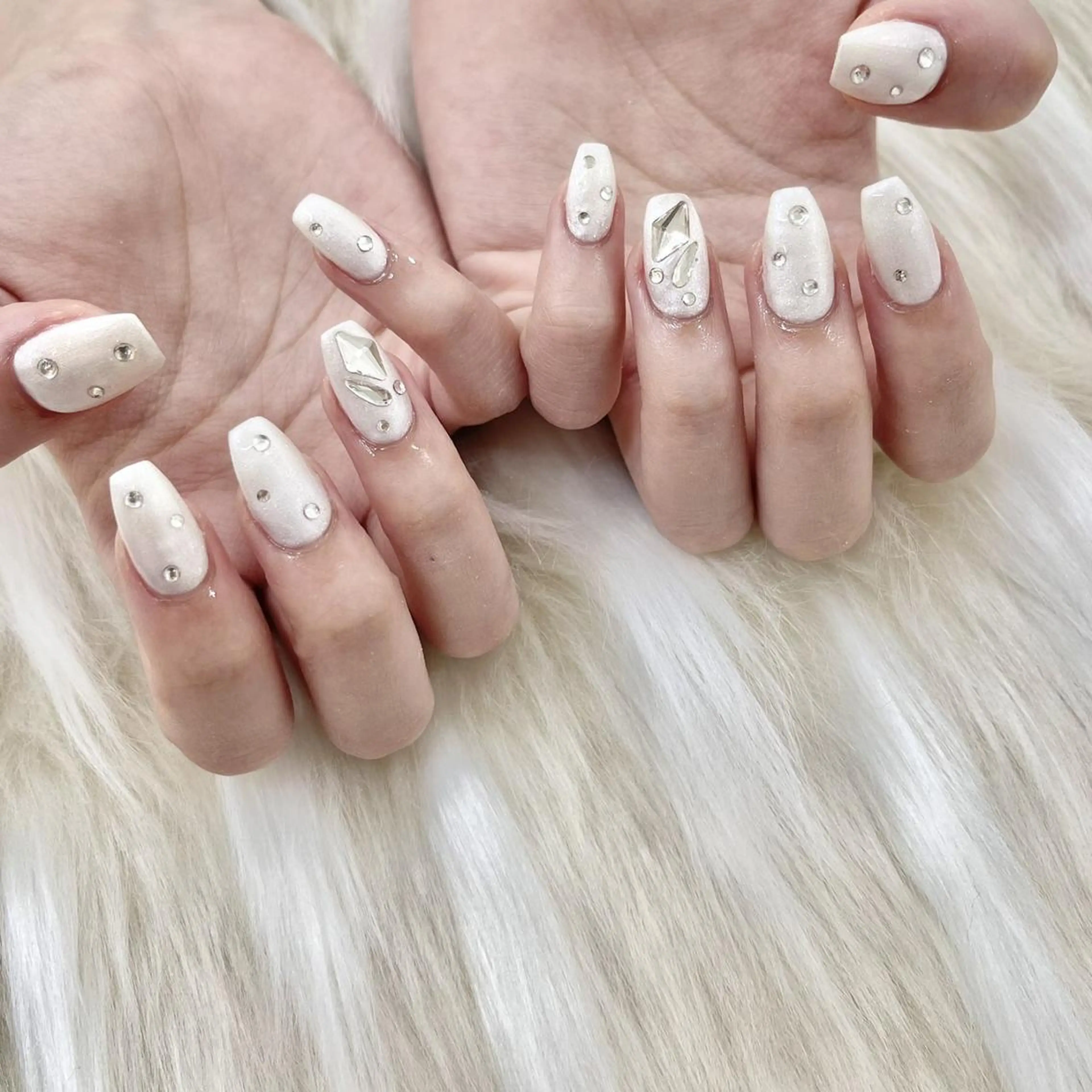 ネイル PEEKABOO京橋 EYE&NAILのマツエク・マツパデザイン