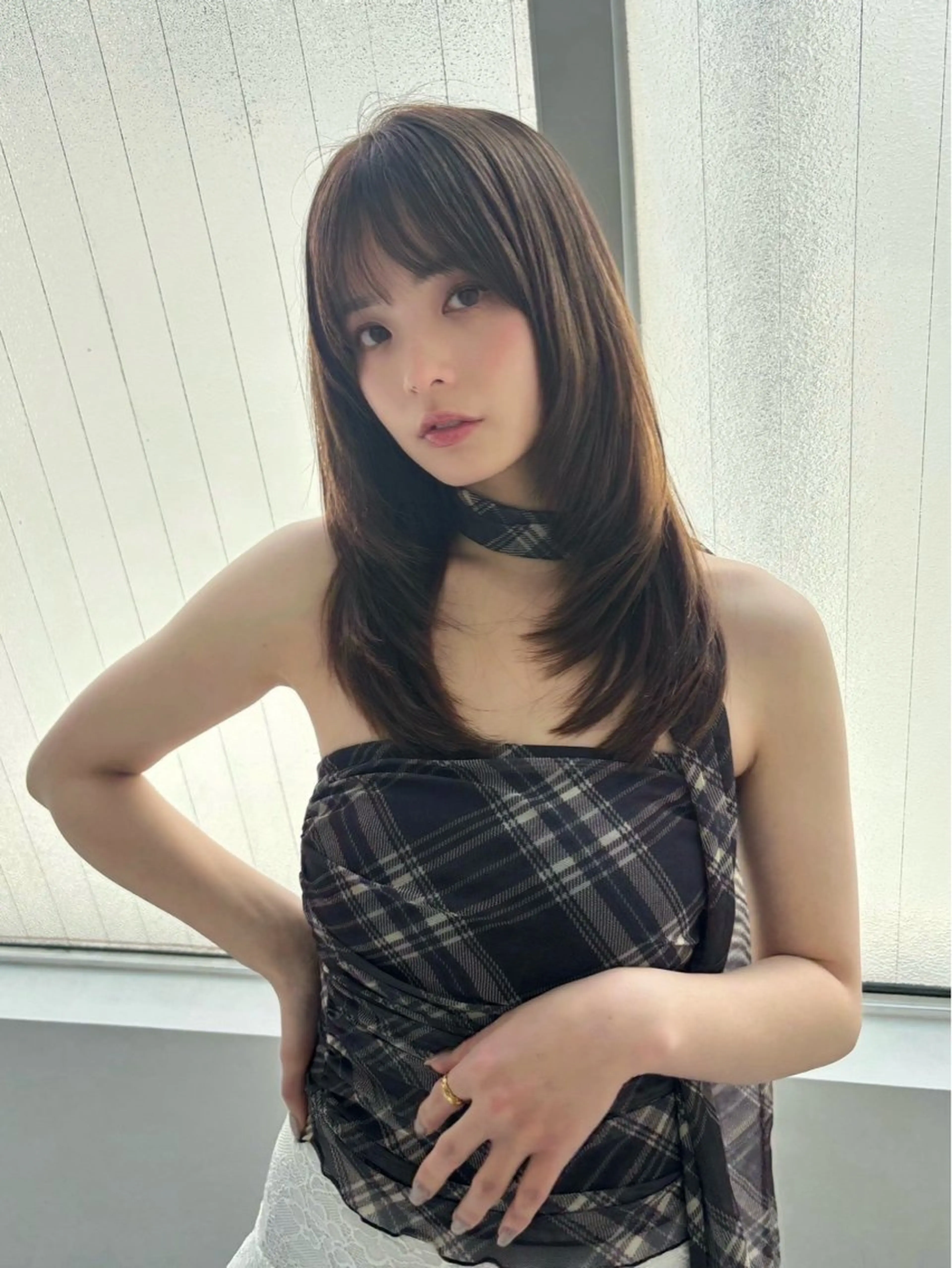 セミロング カット ヘアカラー 【LOUWE】 YUUKI💫のヘアスタイル