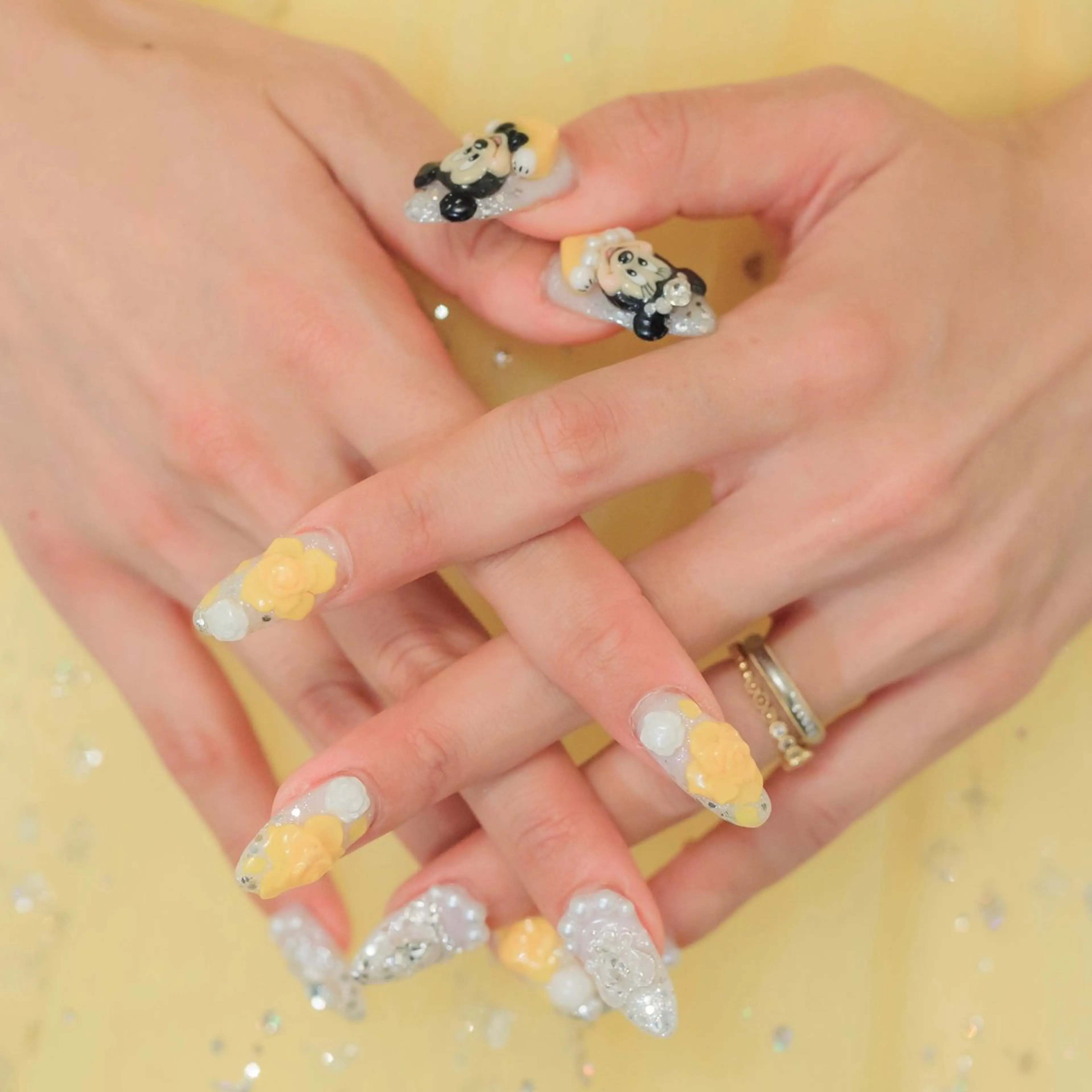 ネイル アートネイル キラキラネイル 韓国ネイル 持ち込み ストーンネイル シェアサロンLei.g(レイジー)所属・3Dアートネイル💗 都築レナのネイルデザイン