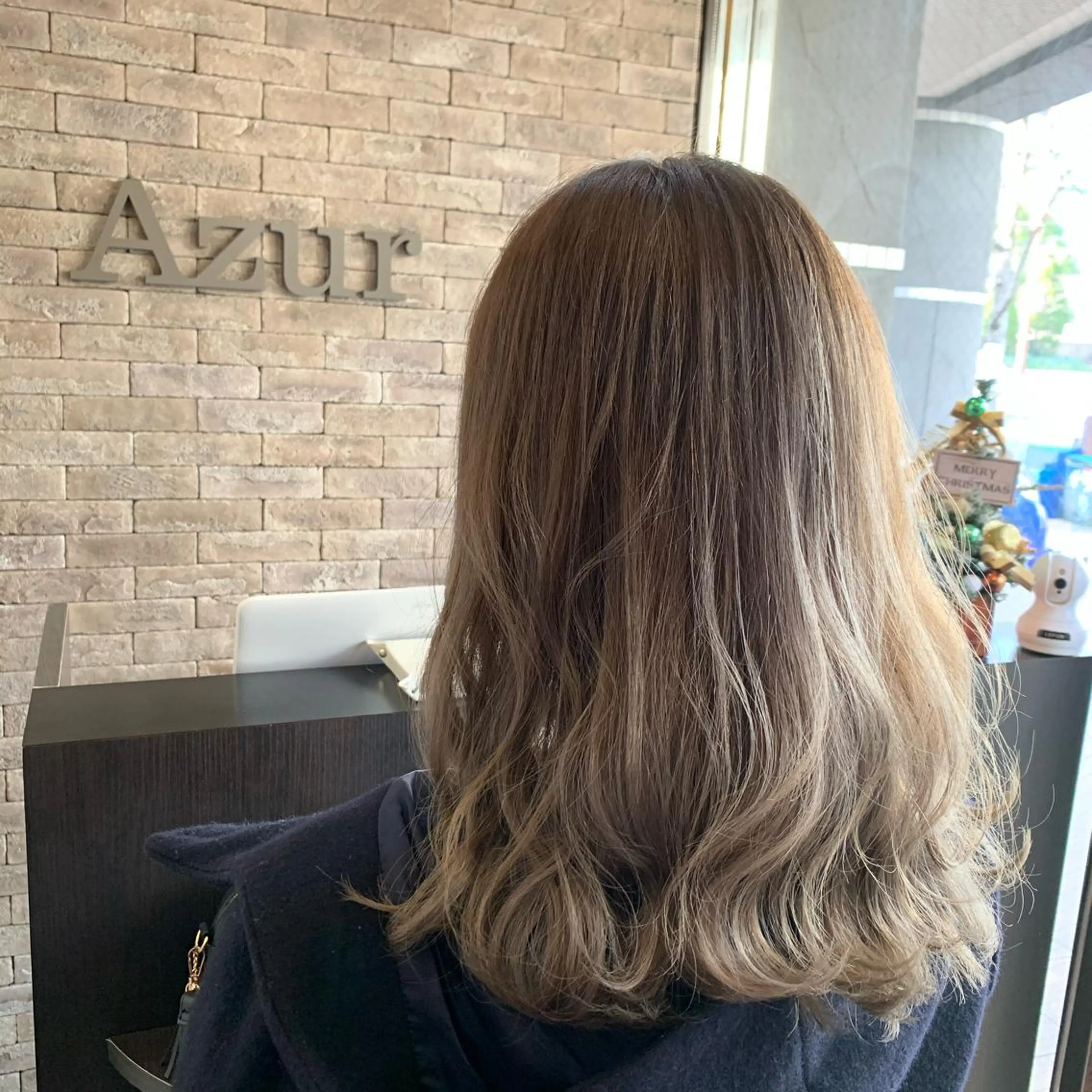 セミロング カラー HairDesign Azurのヘアスタイル
