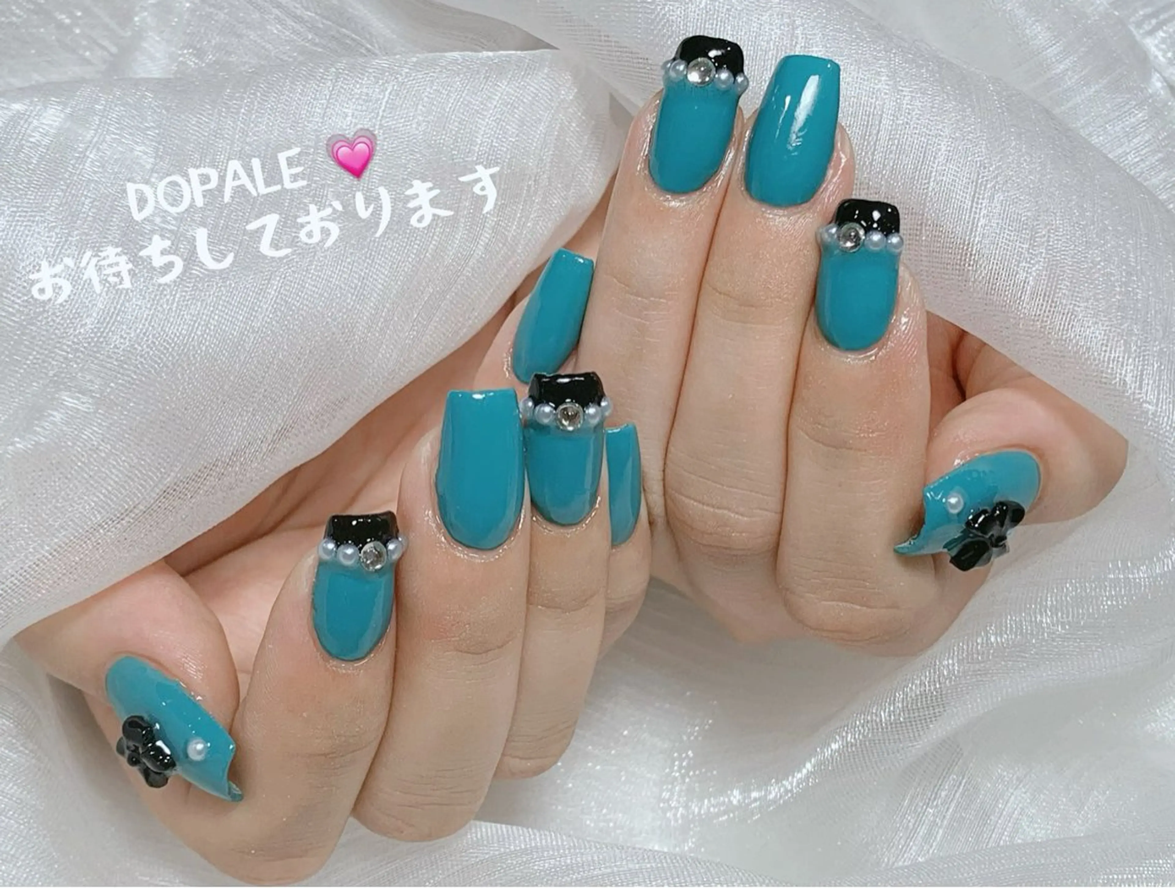 ネイル U·Mi nail salon所属・U·Mi 上野御徒町容のネイルデザイン