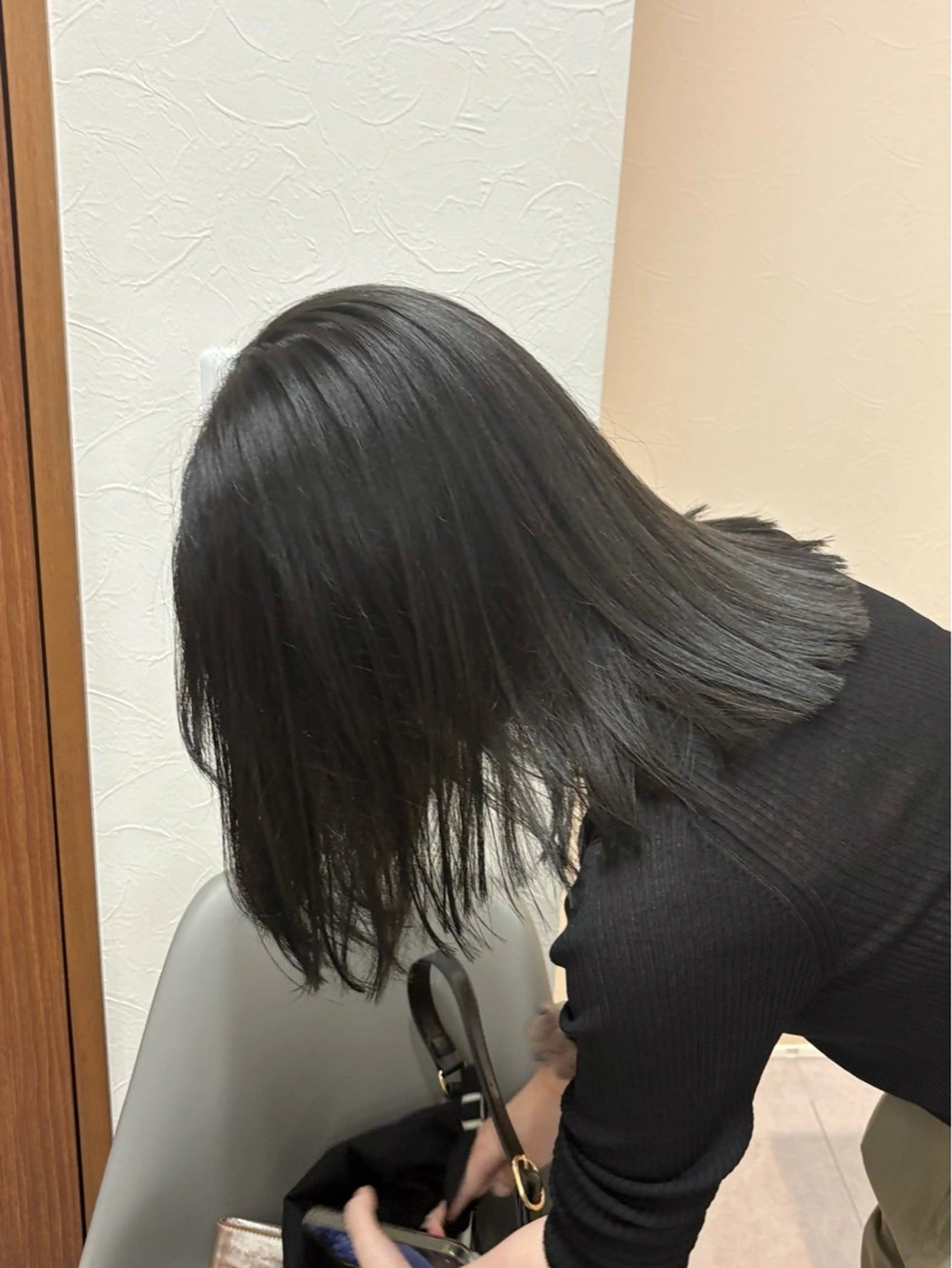 ミディアム カラー ヘアアレンジ 黒髪 ボブ 髪質改善 ヘアカラー ハル🌸柔色/ ブリーチなし/艶髪のヘアスタイル