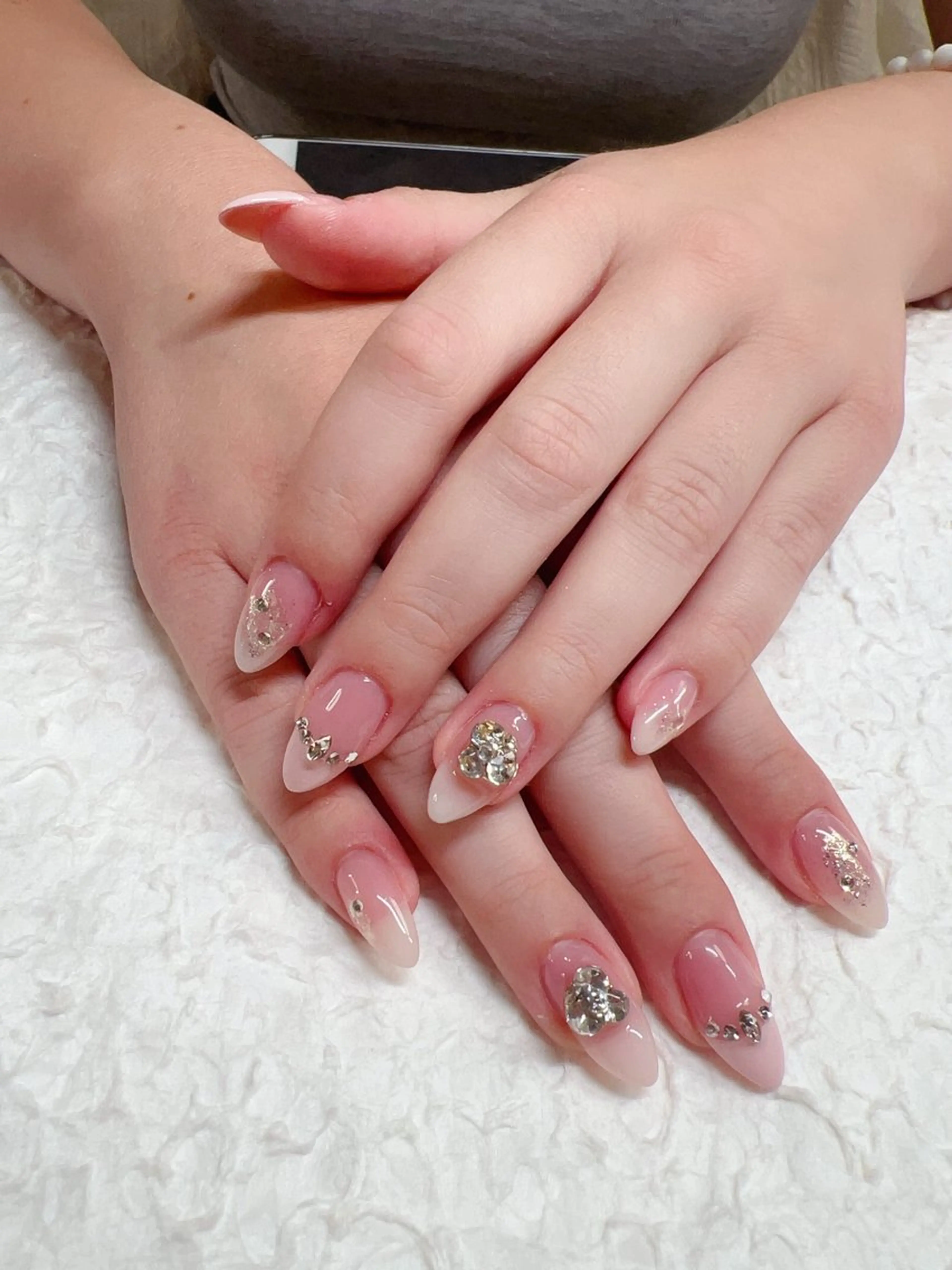 ネイル Yui Nail所属・林 ゆいのネイルデザイン