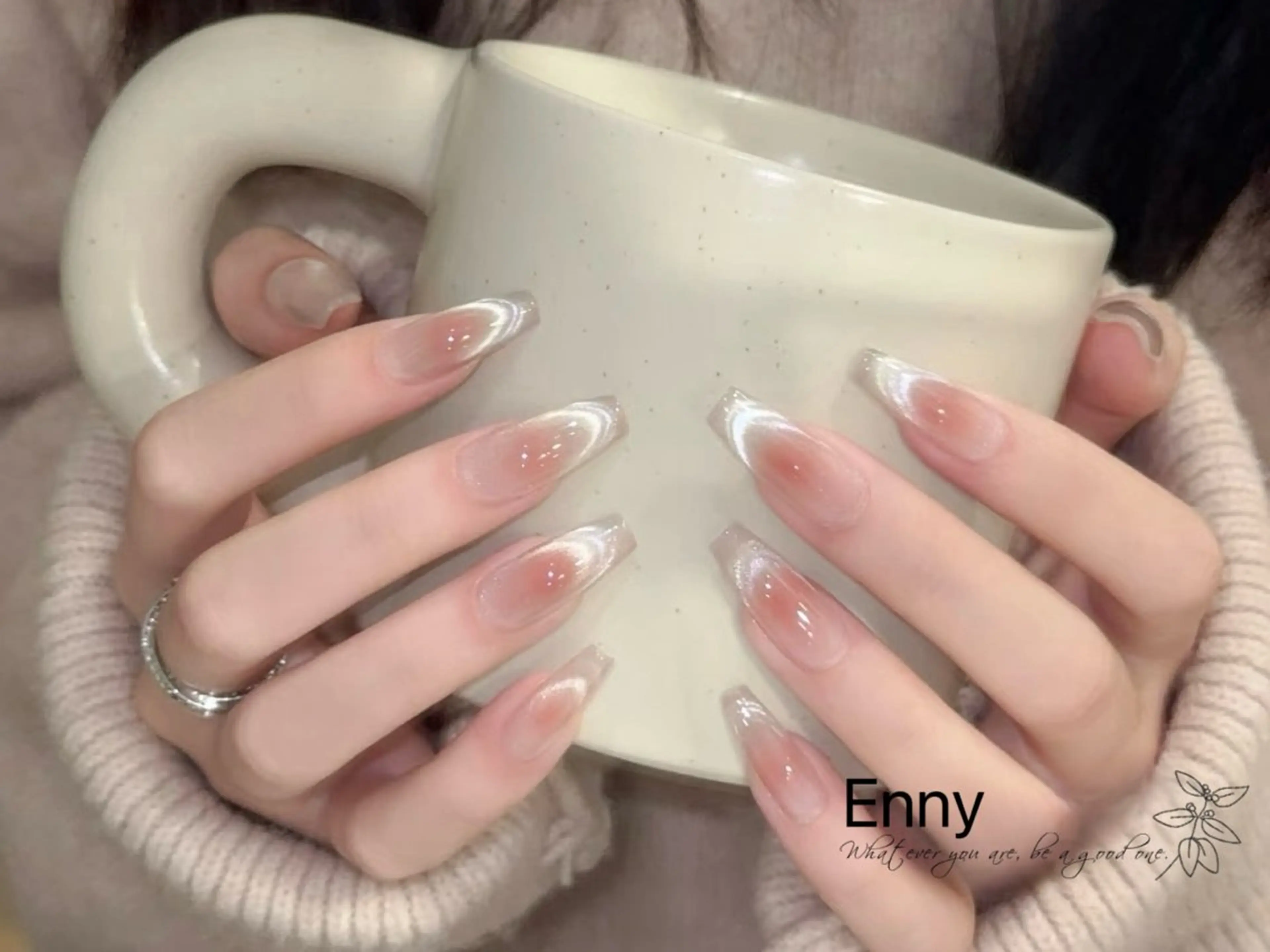 ネイル チークネイル 長さ出し フットネイル フレンチネイル ジェルネイル ハンドネイル Lily Ennyのネイルデザイン