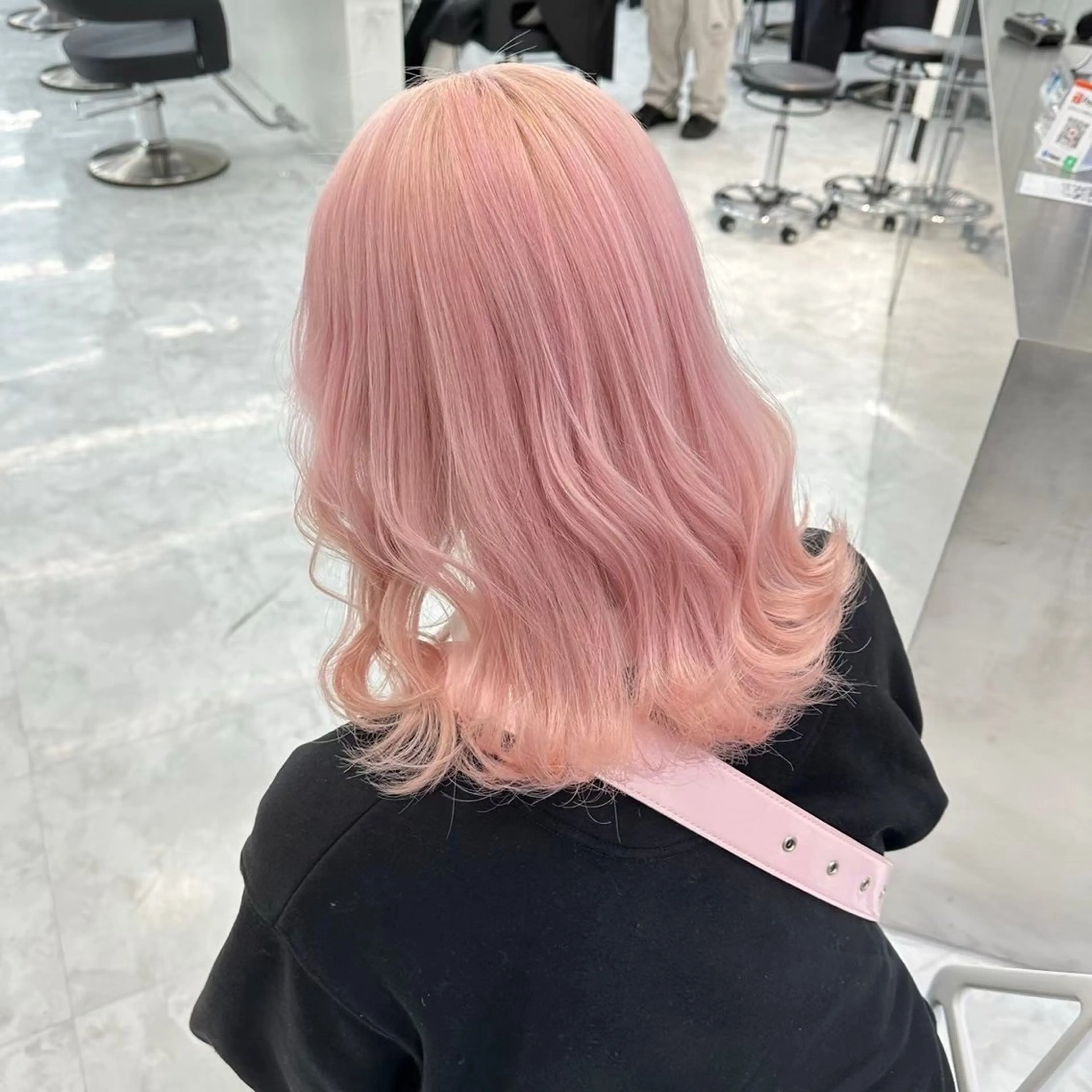 ミディアム カラー カット ヘアカラー 🖤ウルフ×ハイ トーン🖤KOYAのヘアスタイル