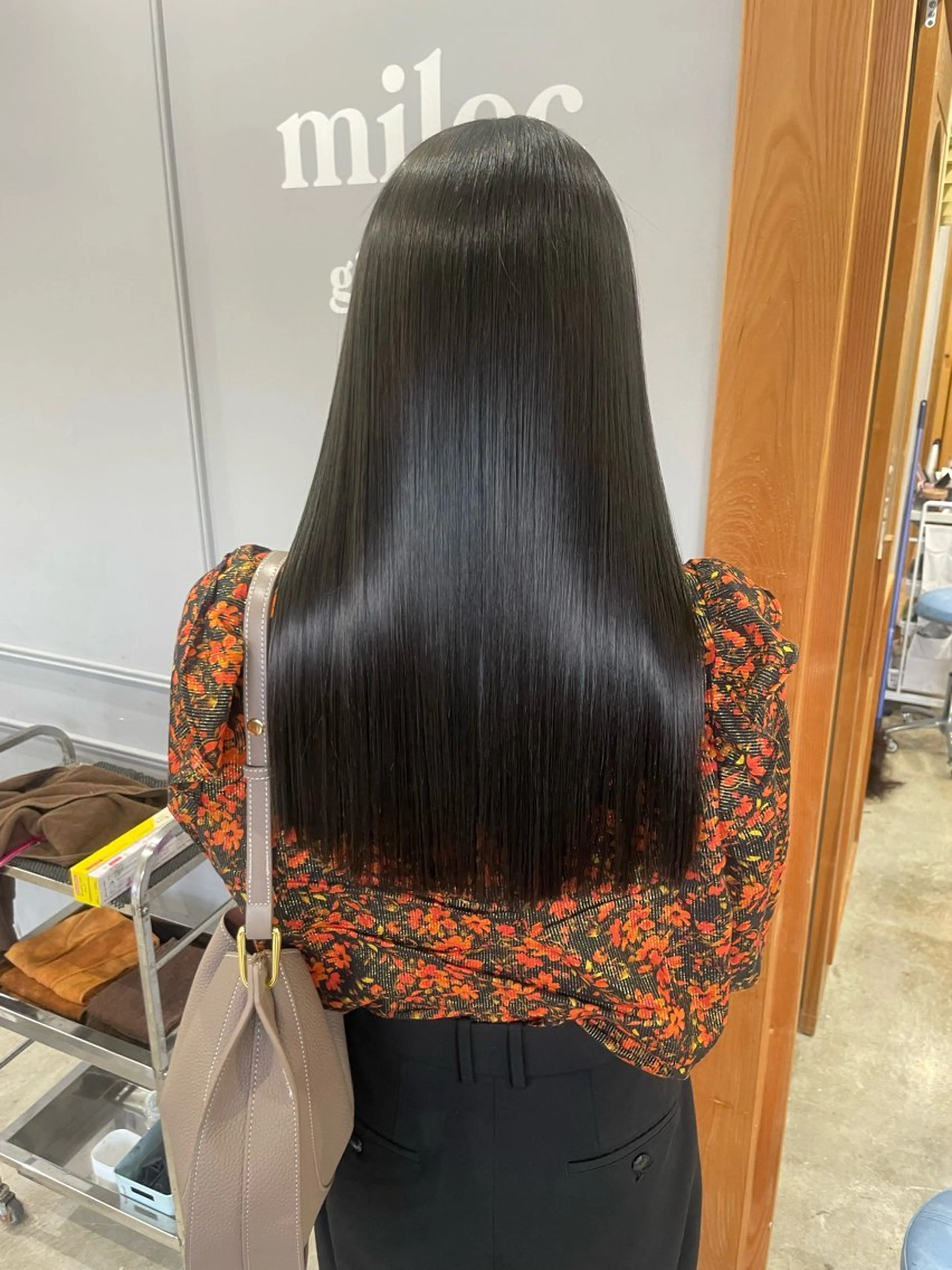 カラー トリートメント miloc himekaのヘアスタイル