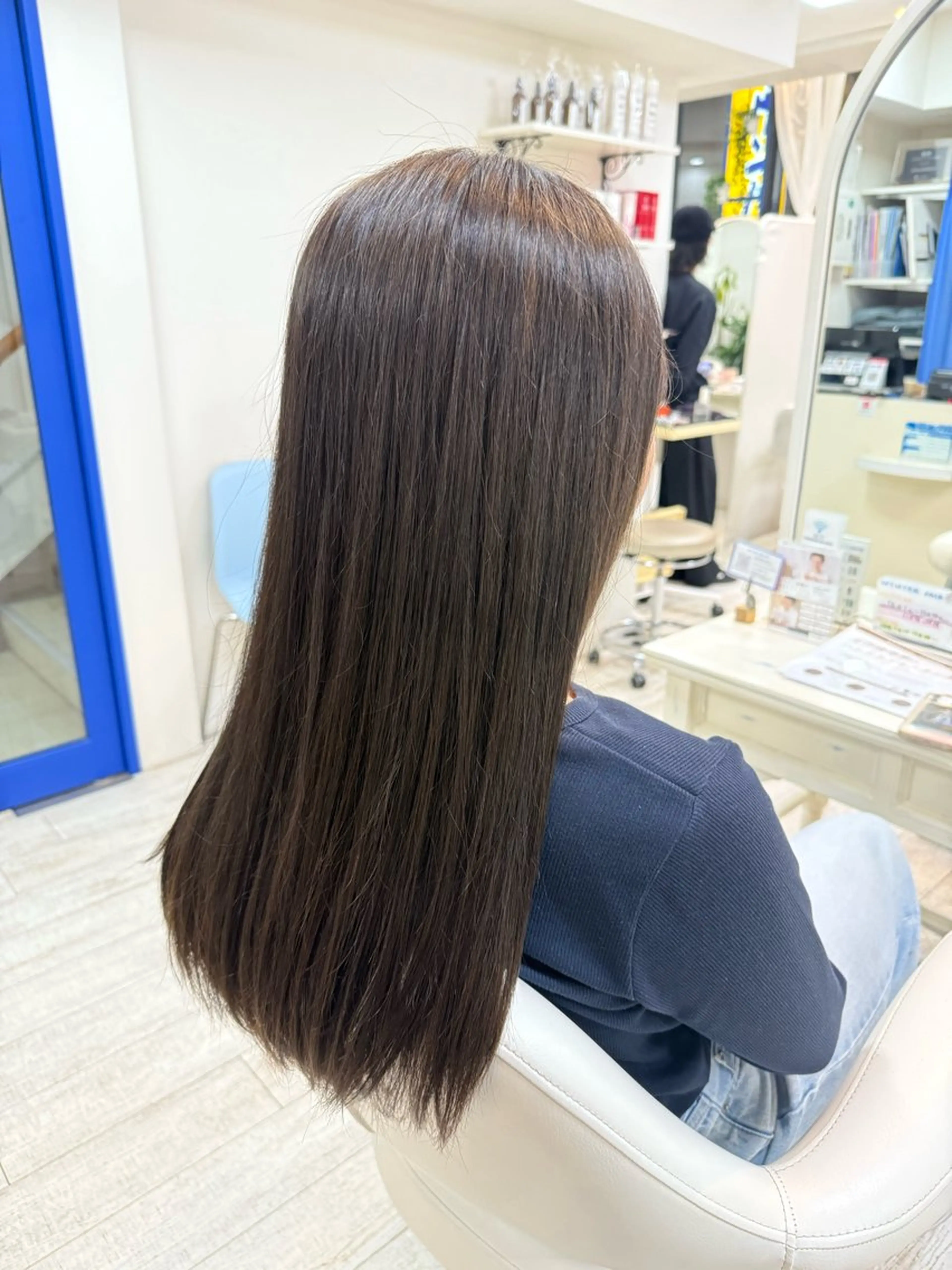 ロング ヘアカラー 新籾 尚哉のヘアスタイル