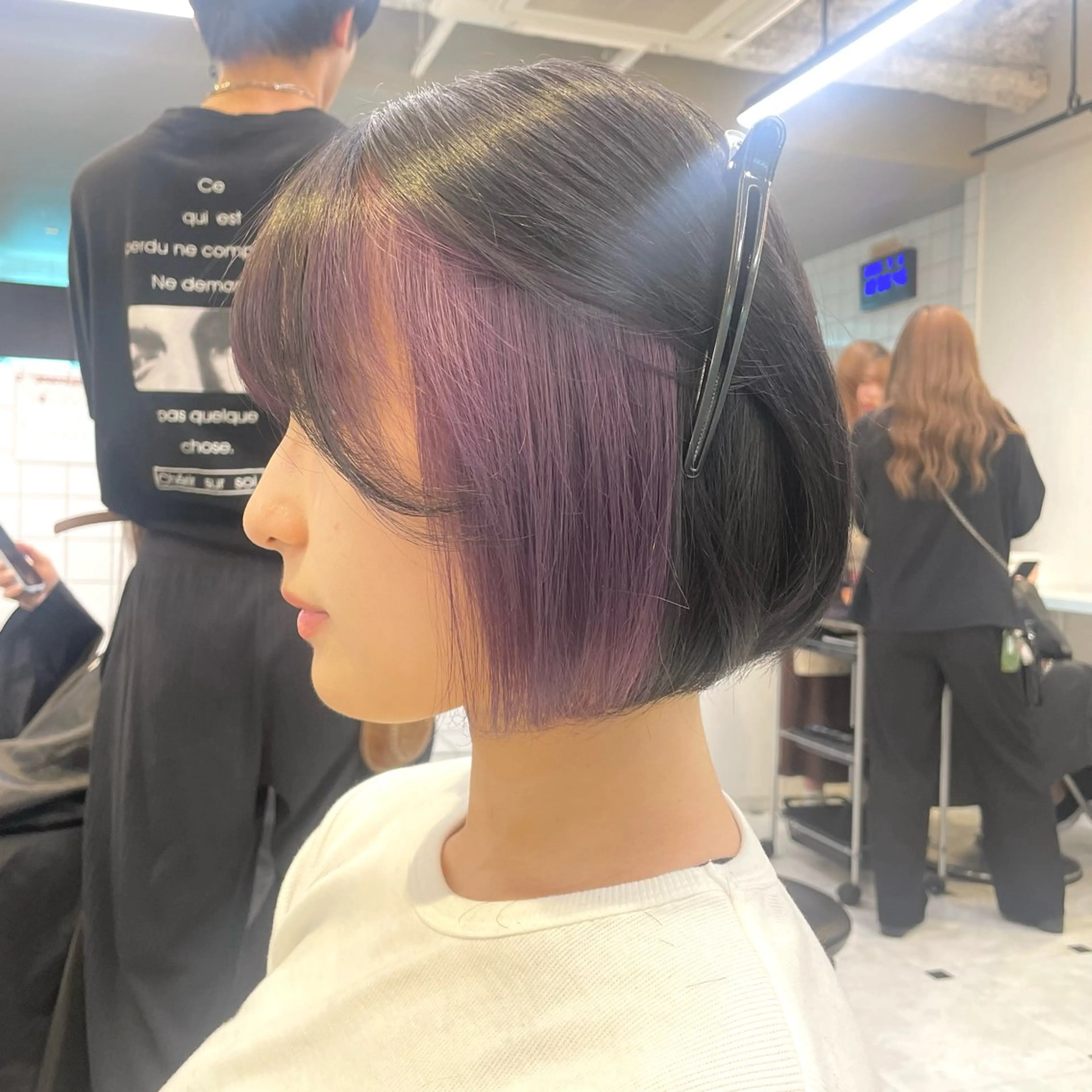 ショート カラー カット ヘアカラー 🩵透明感カラー× 縮毛ボブ🩵ヒナノのヘアスタイル