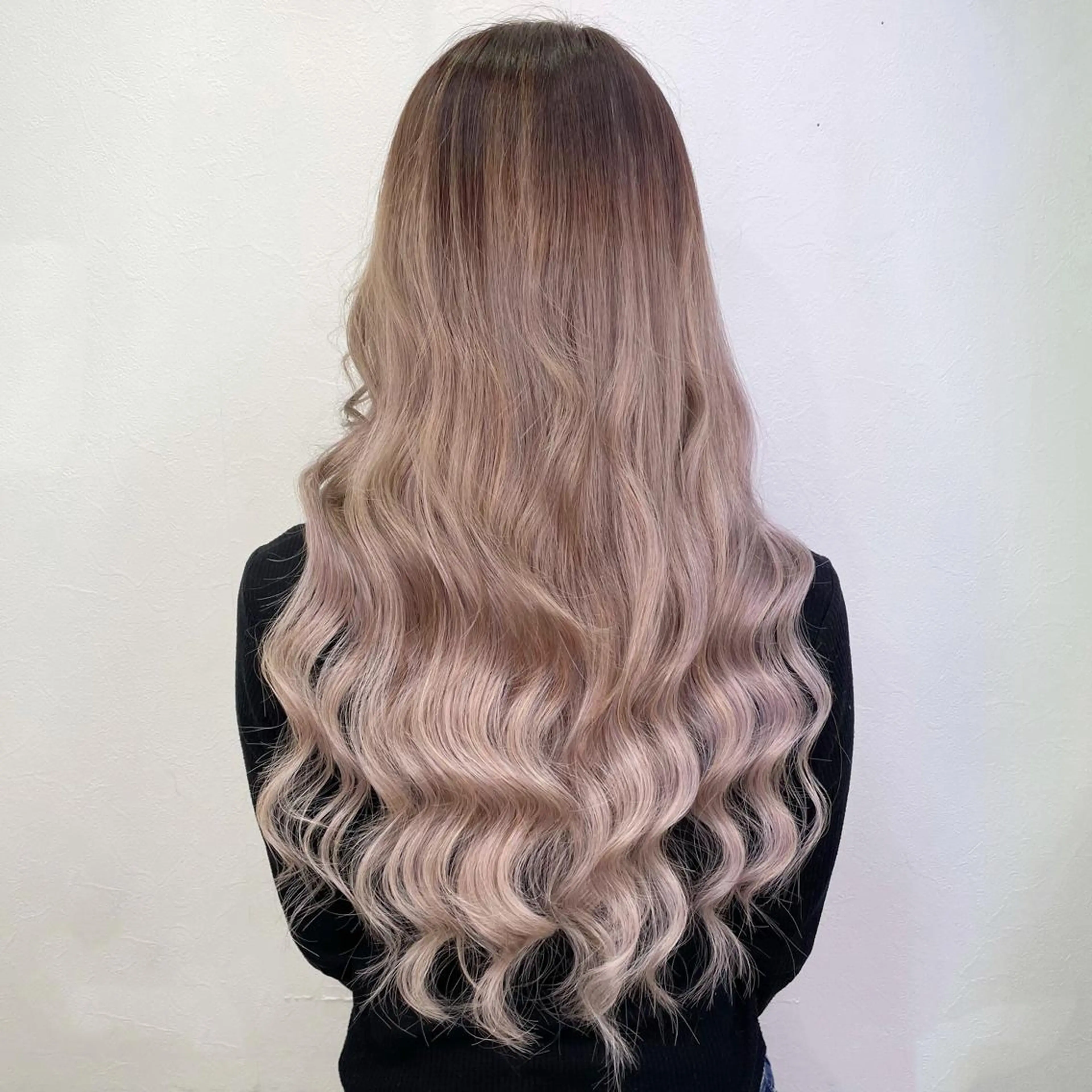 セミロング カラー アッシュ ベージュカラー ブリーチ 透明感カラー エクステ ヘアカラー トリートメント エクステ KEISUKE🧡 NEXT池袋のヘアスタイル