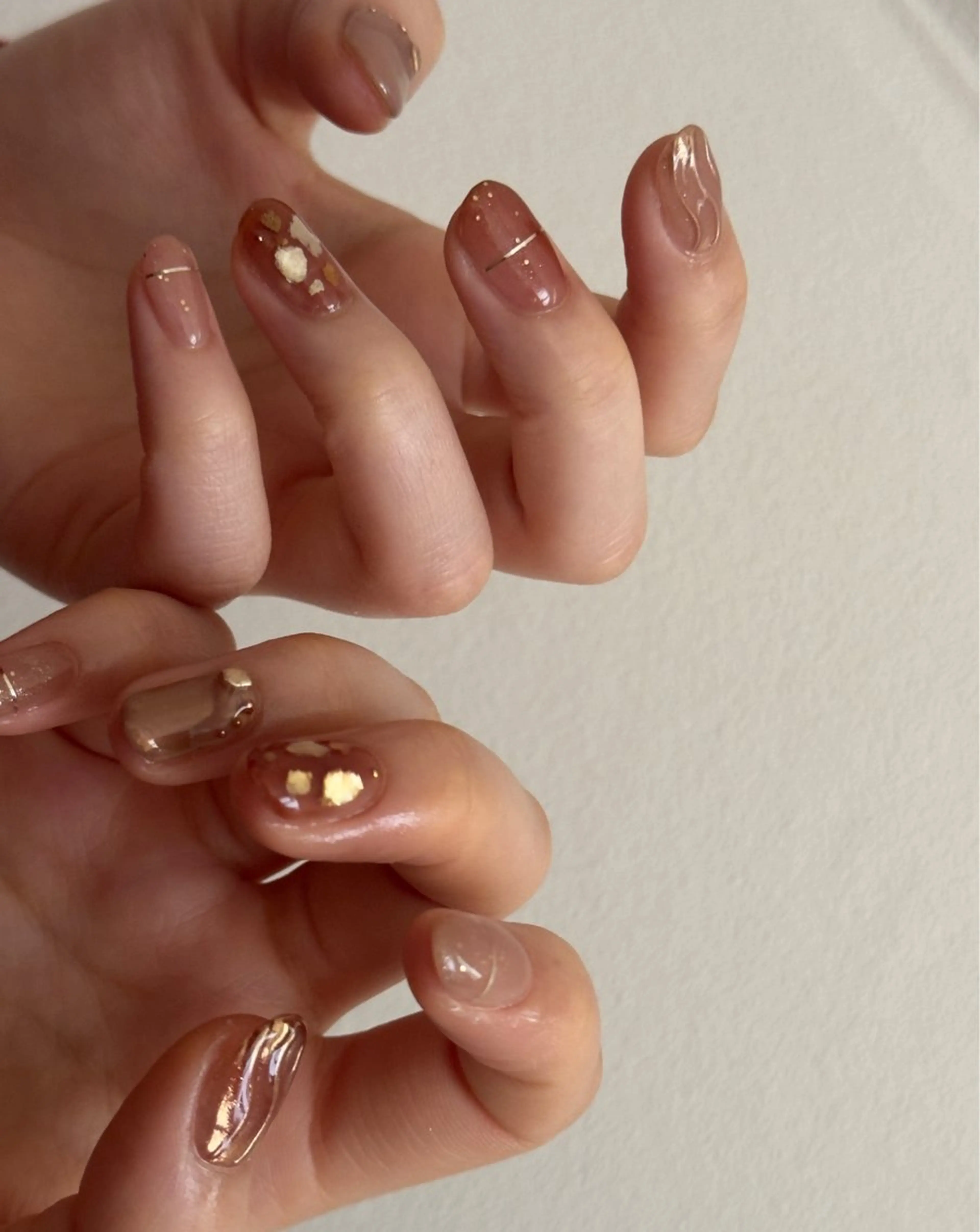 ネイル ミラーネイル ニュアンスネイル バレンタイン ハンドネイル lacier nailのネイルデザイン