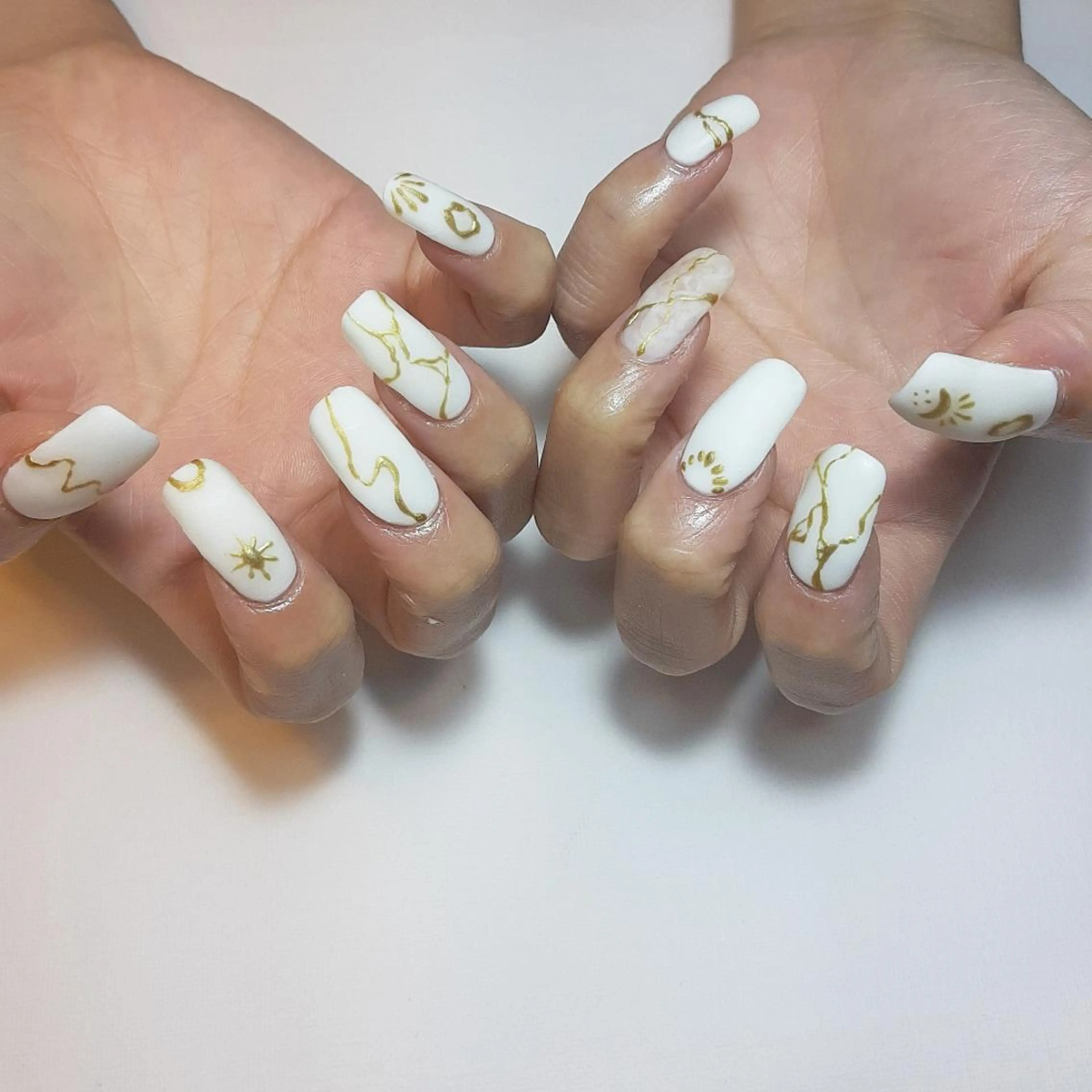 ネイル マットネイル ホワイト owlnail /持込みデザイン専門のネイルデザイン