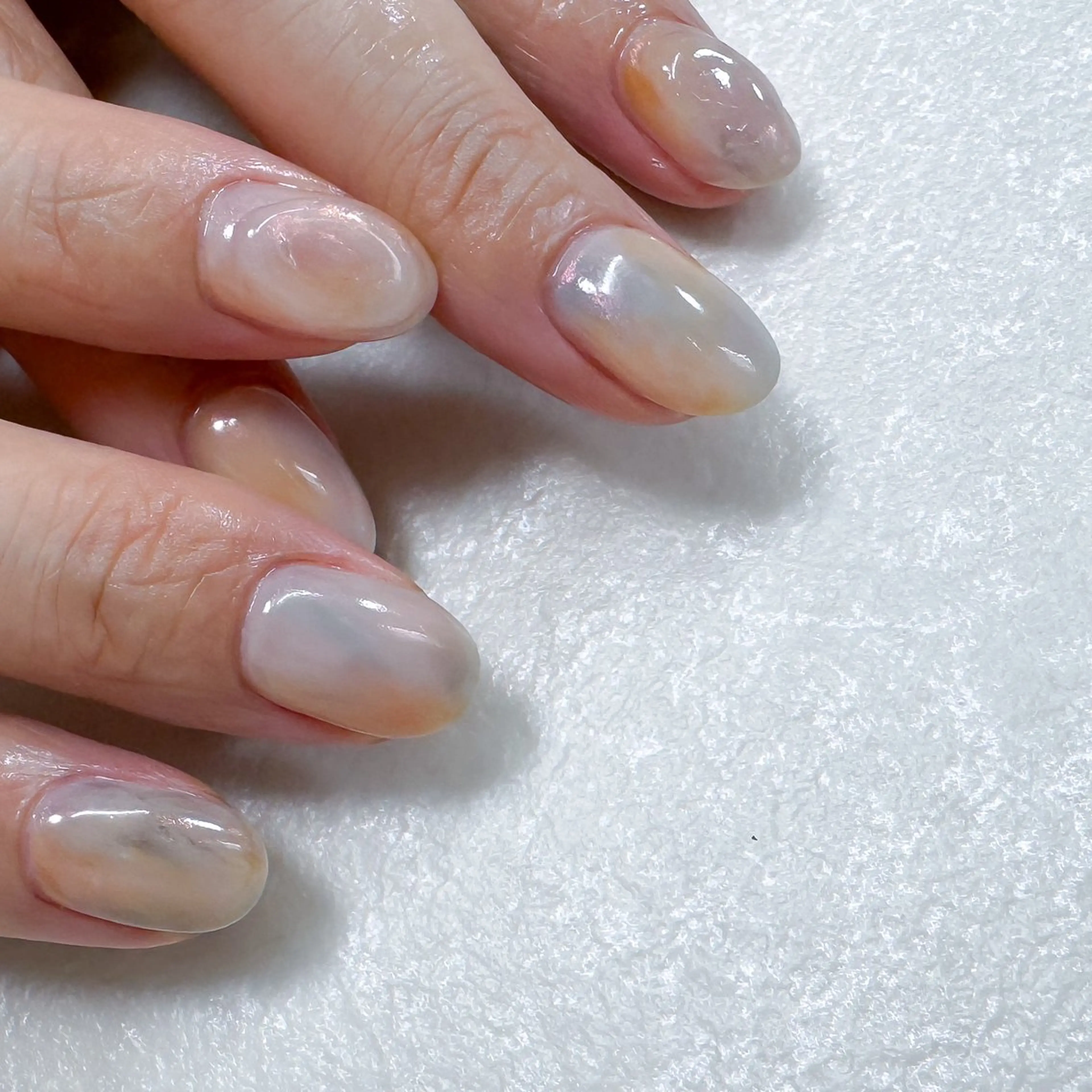 ネイル オーロラネイル ブルー ブラウン ミラーネイル ニュアンスネイル ハンドネイル pointillé .ayaのネイルデザイン