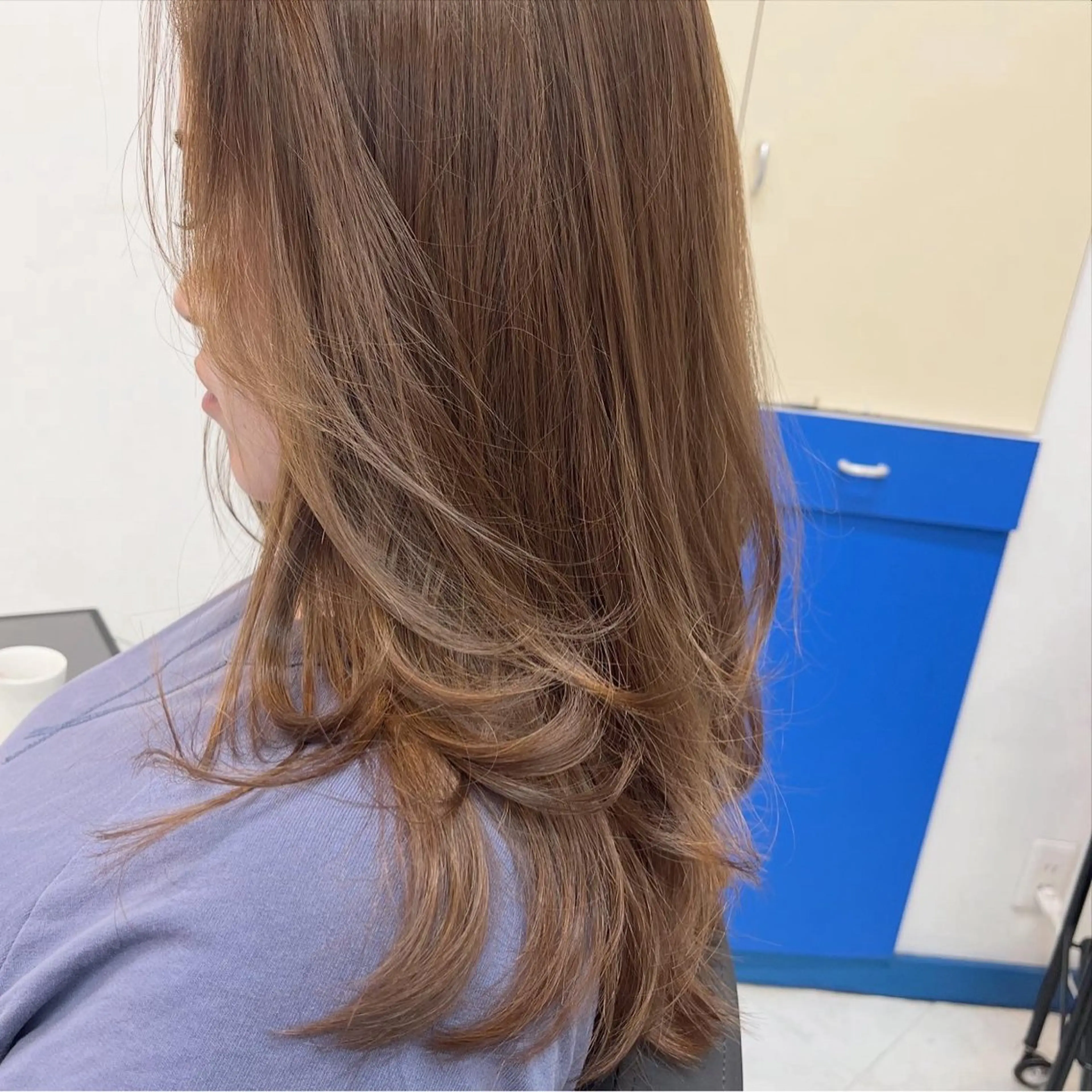 ロング 86futureshair所属・岡田 麻矢のヘアスタイル