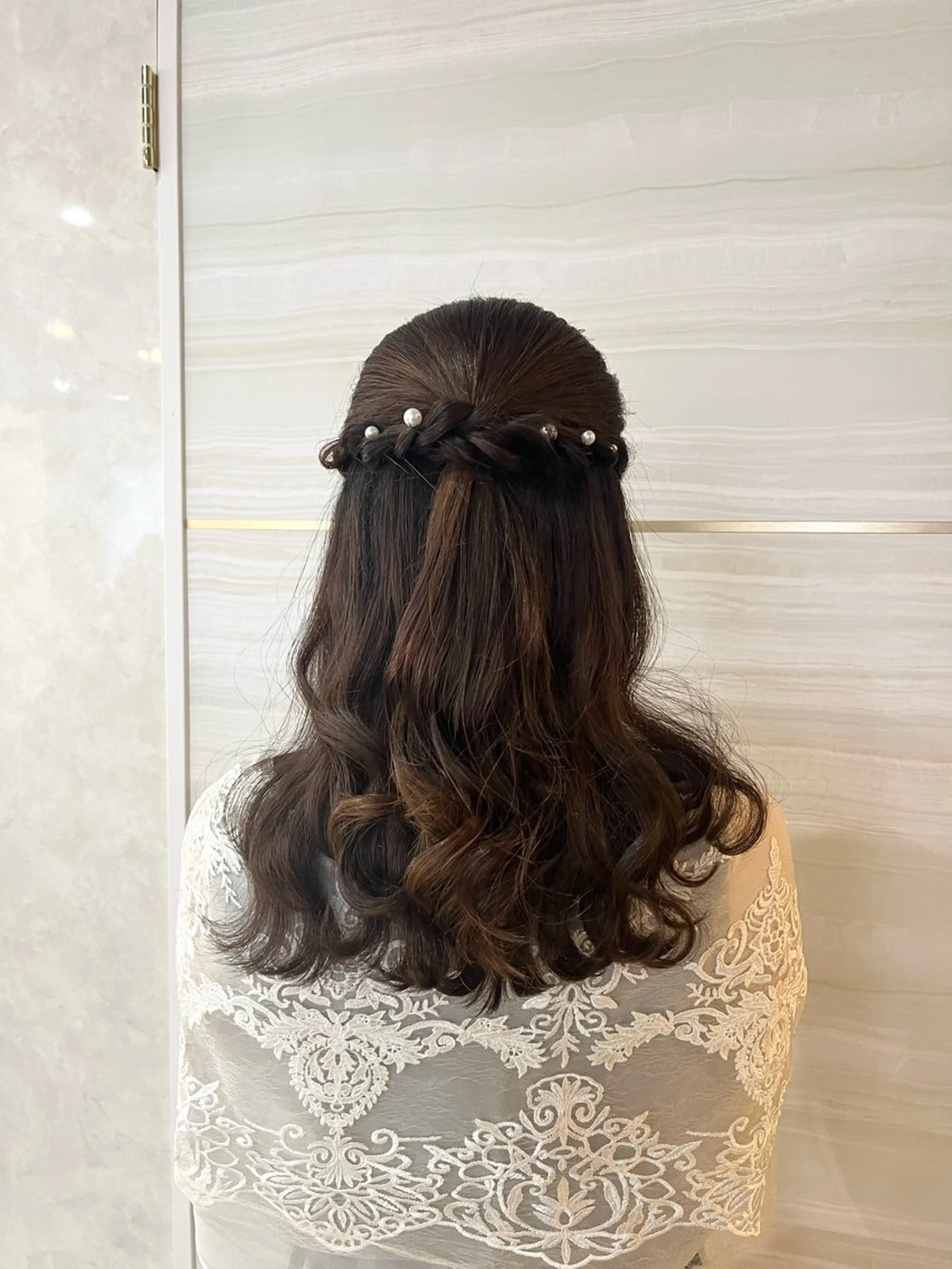 ロング ヘアアレンジ ハーフアップ 結婚式・ブライダル ヘアセット 💙Ami💙 elubylovisのヘアスタイル