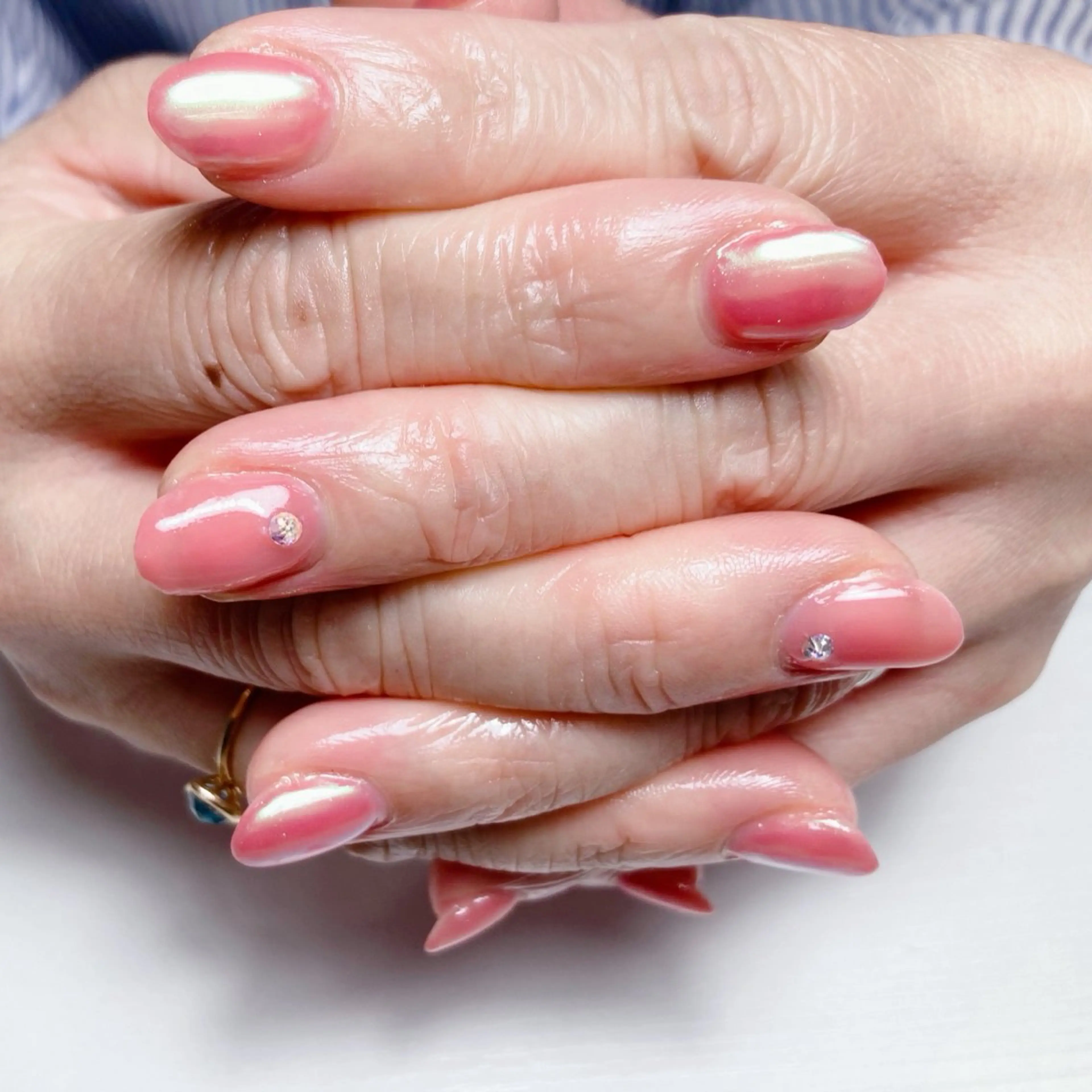 ネイル オーロラネイル ストーンネイル NAIL SALON and S所属・andS Sayakaのネイルデザイン